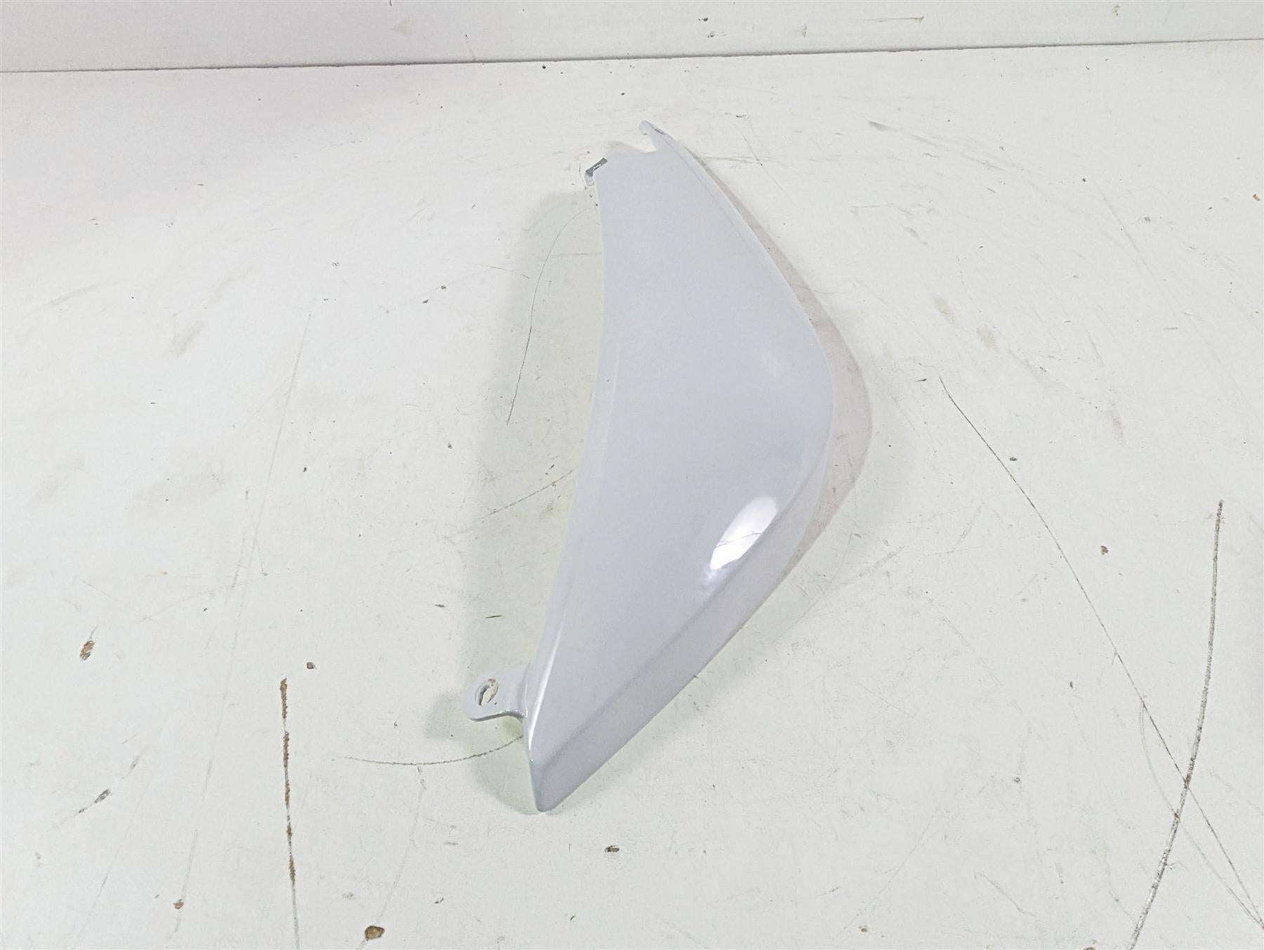 2016 BMW F800R K73 Left Rear Fender White Fairing Side Cover 46627678607 {{ shop.shopifyCountryName }} - Mototech271