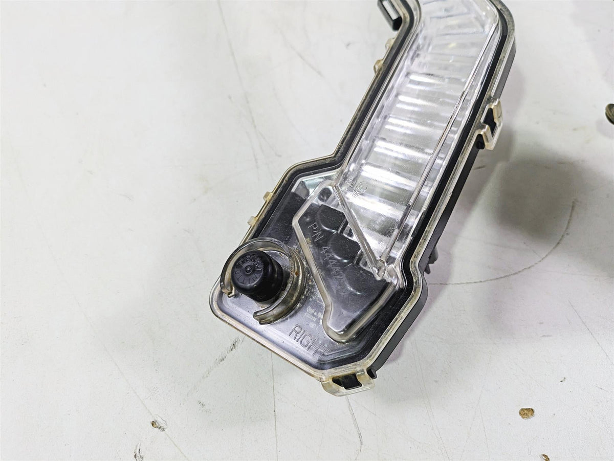 2018 Can Am Maverick X3 XRC Turbo R Front Signature Running Light Set 710004994 {{ shop.shopifyCountryName }} - Mototech271