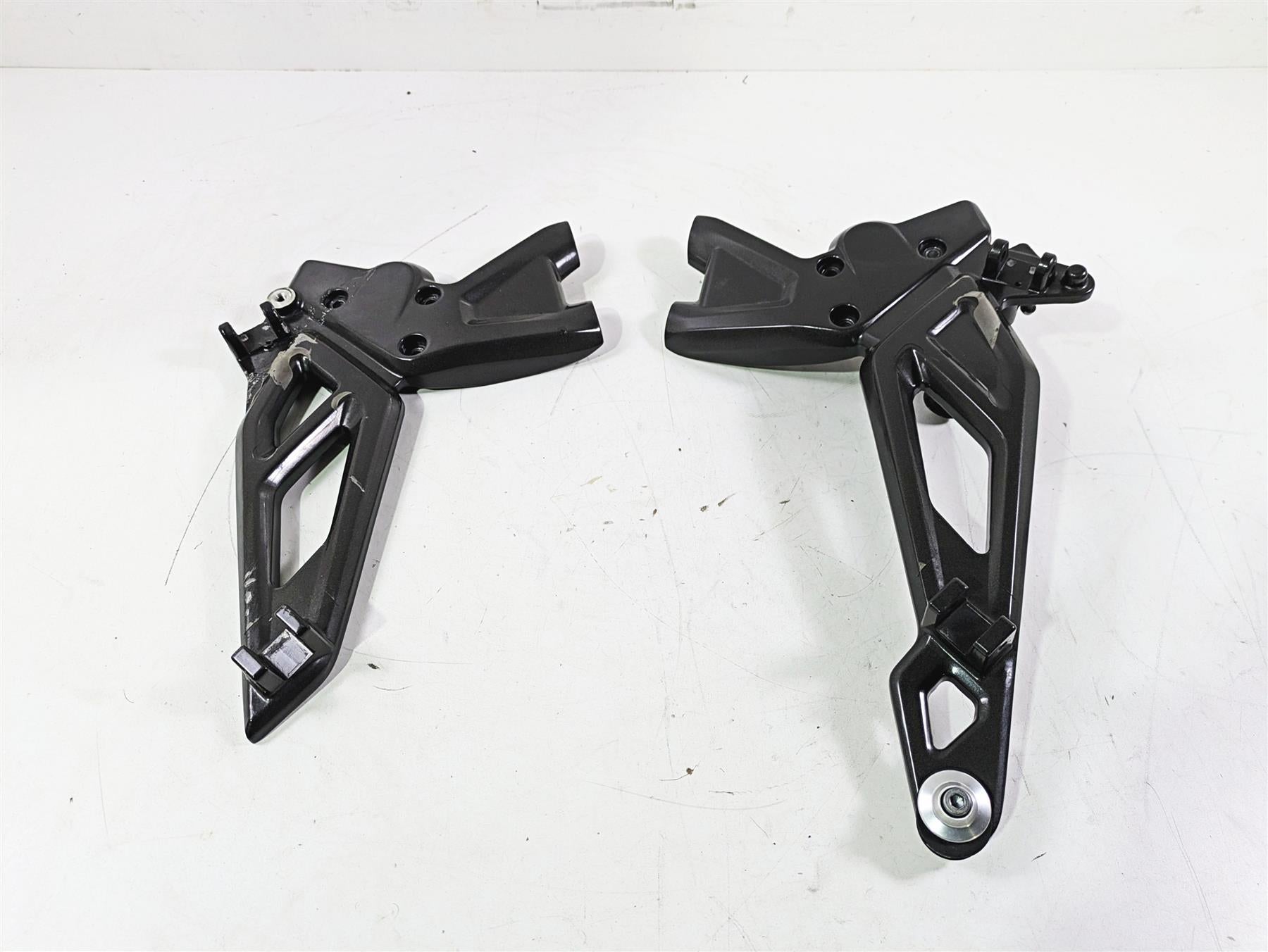 2023 BMW G310R K03 Frame Footpeg Rest Mount Set 46711542807 46711542808