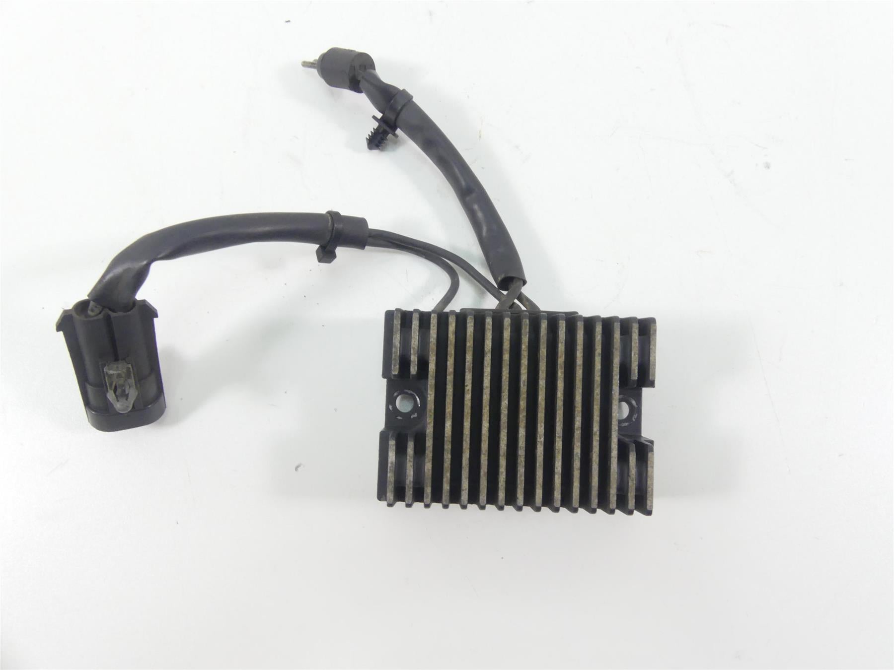 2006 Harley Sportster XL1200 Custom Rectifier Voltage Regulator 74523-04 {{ shop.shopifyCountryName }} - Mototech271