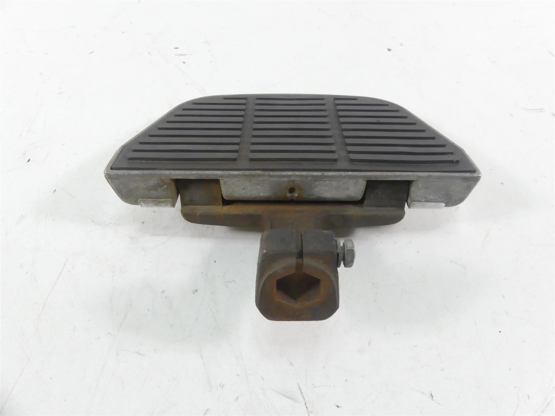 1989 Harley Touring FLTC Tour Glide Rear Passenger Chrome Floor Board 52713-91 {{ shop.shopifyCountryName }} - Mototech271