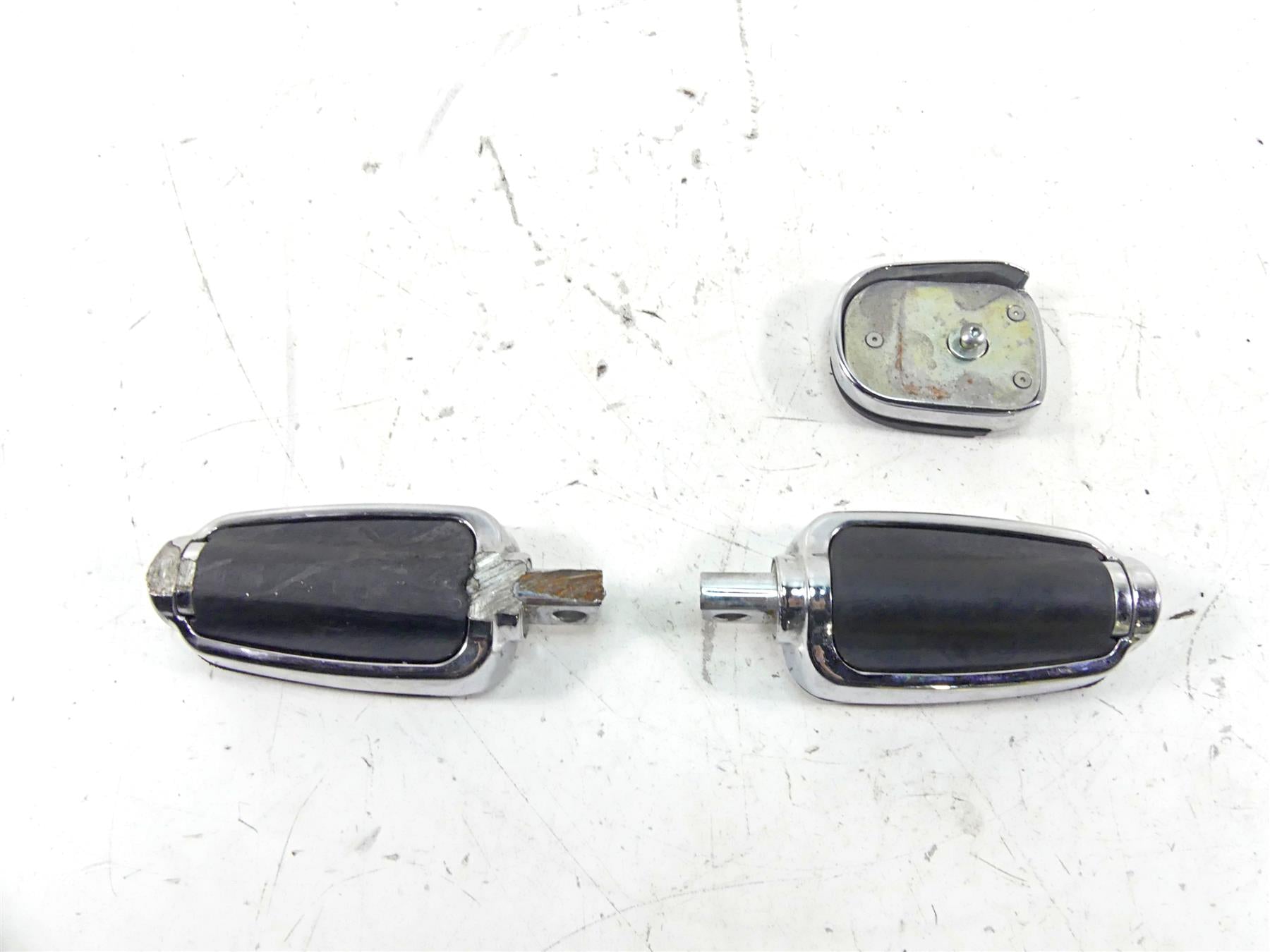 2006 Harley Softail FXSTSI Springer Slipstream Footpeg Brake Pedal Pad {{ shop.shopifyCountryName }} - Mototech271