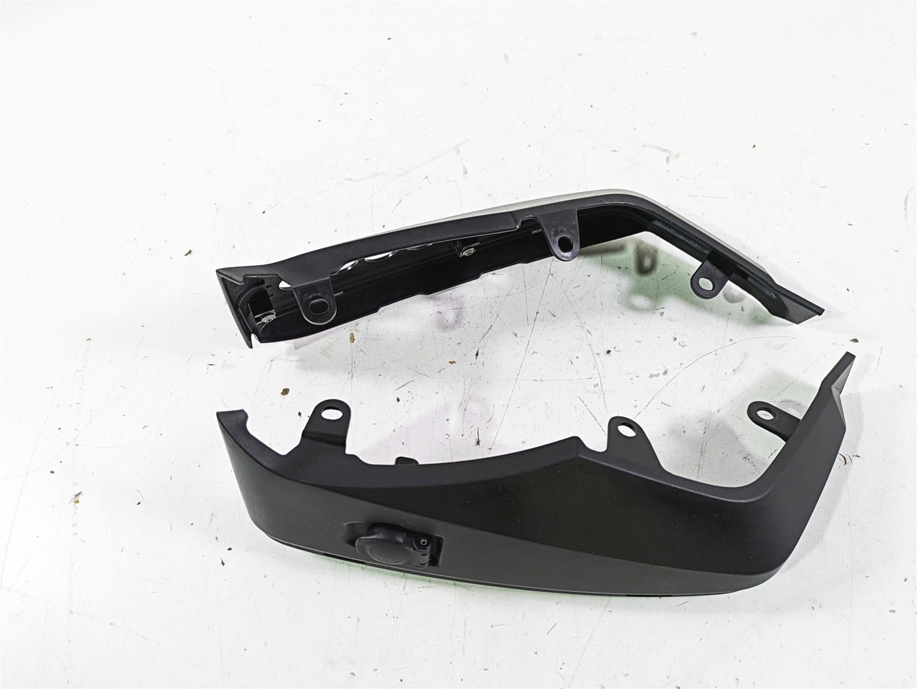 2014 BMW R1200 RT RTW K52 Left Right Fairing Trim Cover Set 46637728807 {{ shop.shopifyCountryName }} - Mototech271