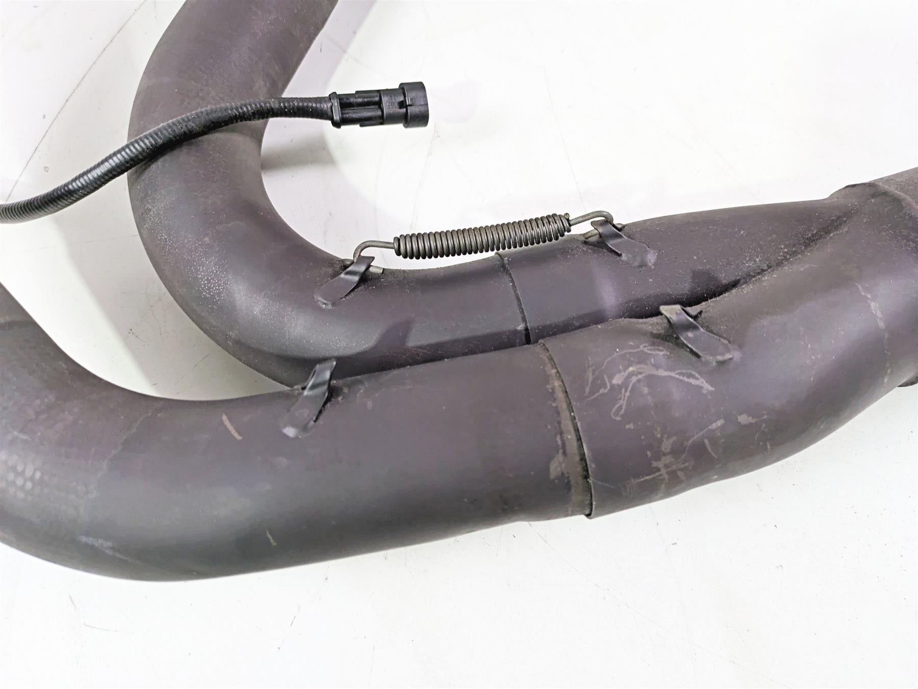 2010 Harley VRSCF Muscle Rod Vance Hines 2 into 1 Exhaust System 75-113-9 {{ shop.shopifyCountryName }} - Mototech271