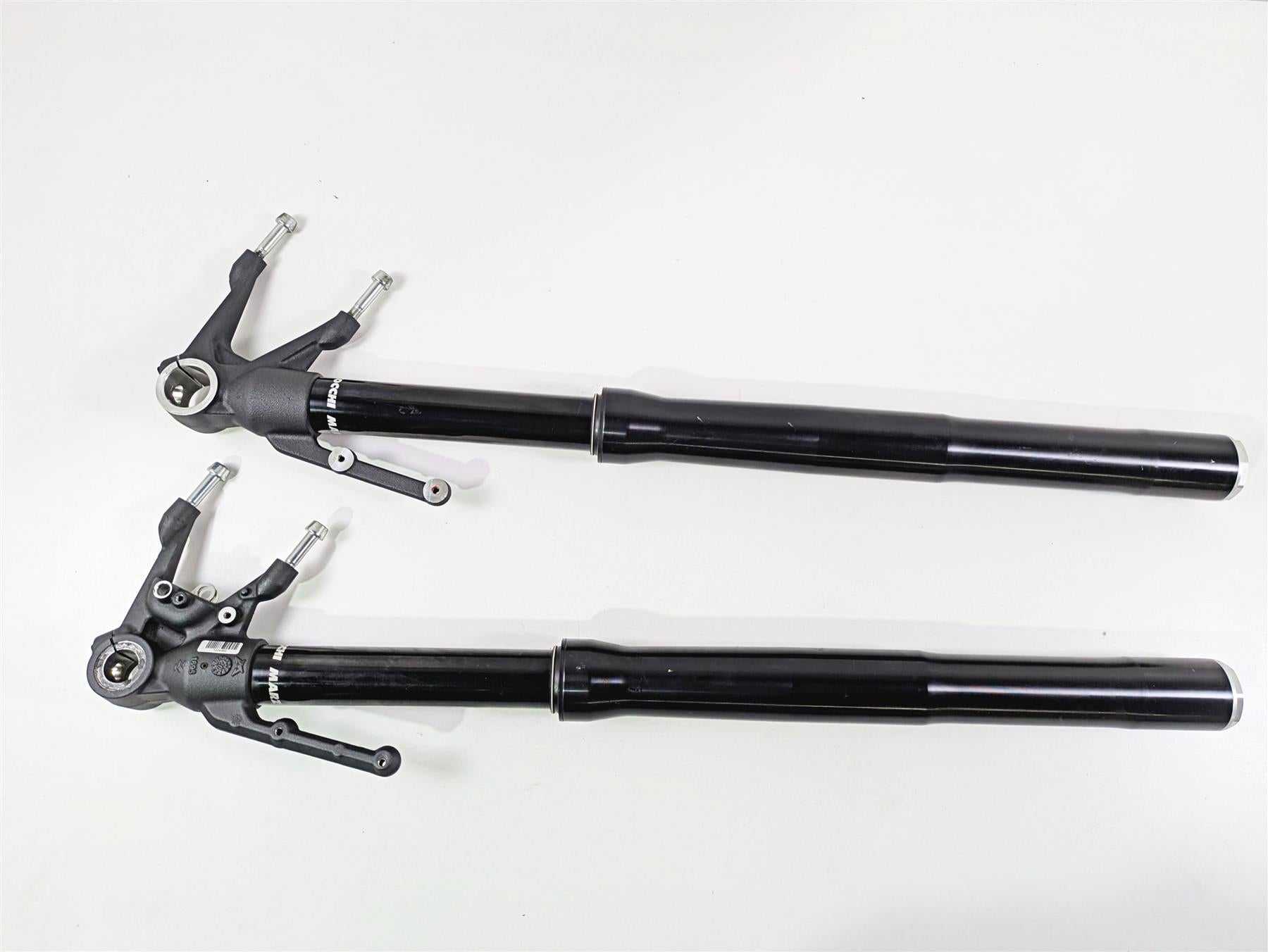 2022 Ducati Hypermotard 950 Straight Marzocchi Front Forks 34420983A 34520983A {{ shop.shopifyCountryName }} - Mototech271