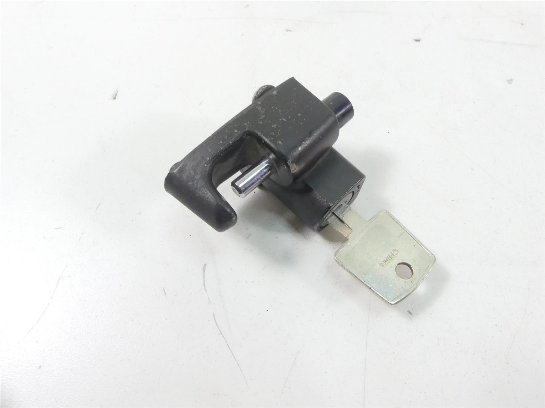 2005 Honda V-Twin VTX1800 S3 Ignition Switch Key Lock Cap Set 35010-MCV-A20 {{ shop.shopifyCountryName }} - Mototech271