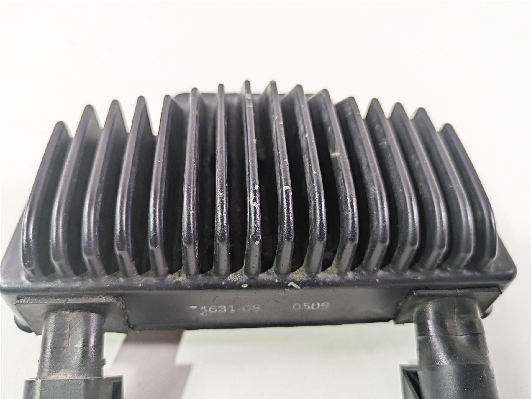 2009 Harley FXDC Dyna Super Glide Rectifier Voltage Regulator 74631-08A {{ shop.shopifyCountryName }} - Mototech271