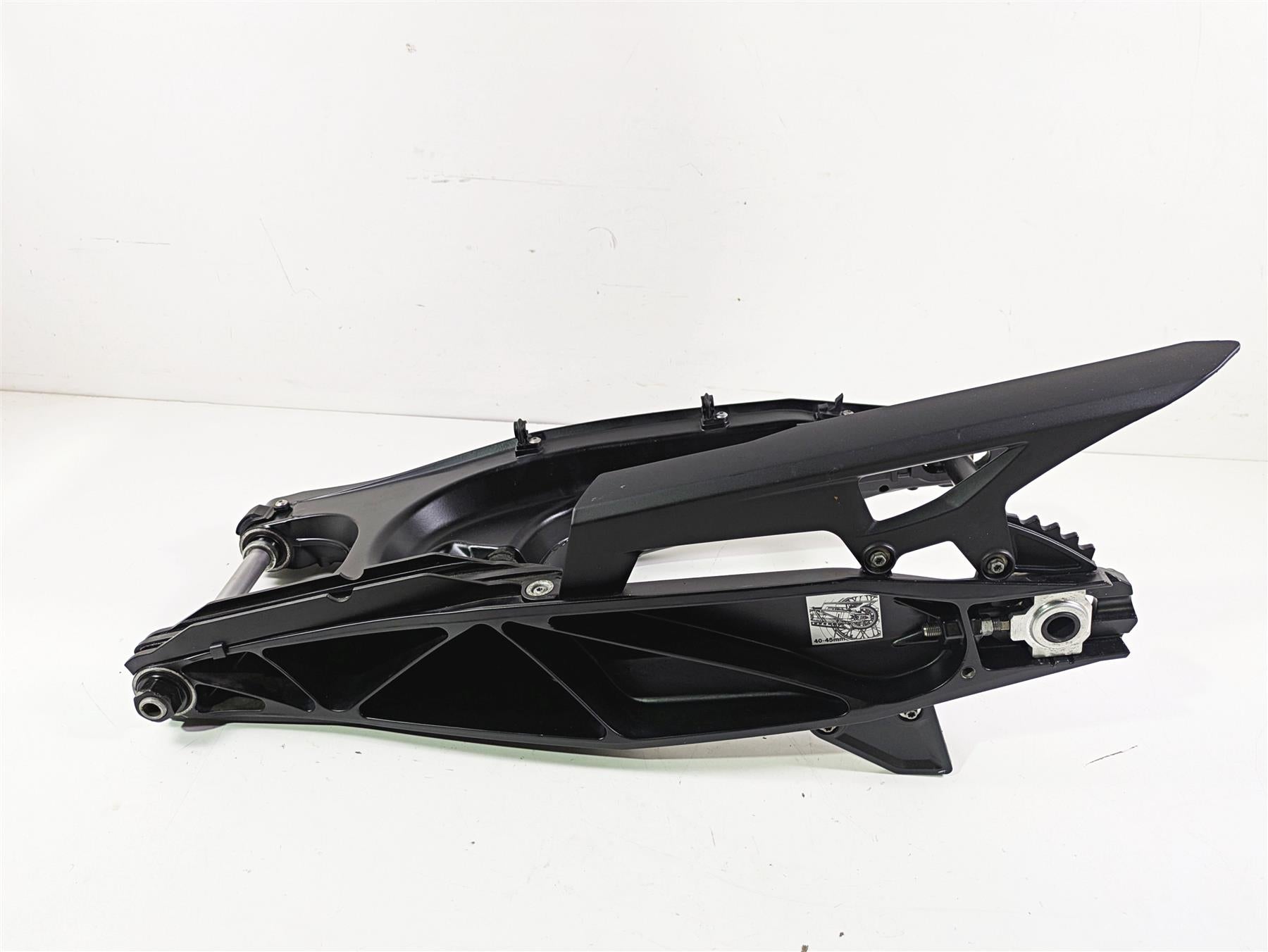 2018 KTM 1290 Super Adv S Swingarm & Axle & Pivot Bolt 6070403004433 {{ shop.shopifyCountryName }} - Mototech271