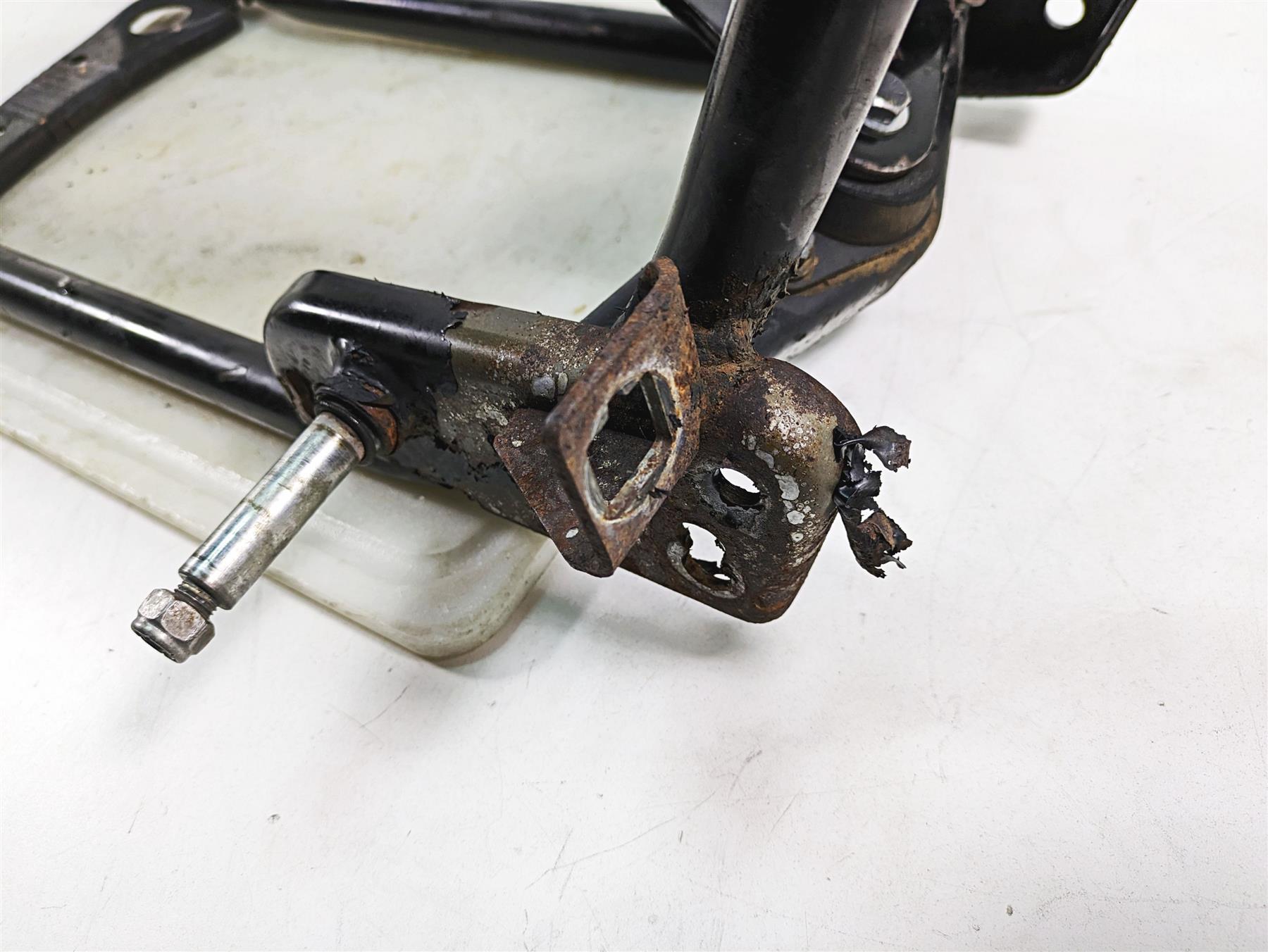 2005 Harley Touring FLHTCUI Electra Glide Main Frame Chassis With Clean Texas Title - Read 47900-02A {{ shop.shopifyCountryName }} - Mototech271