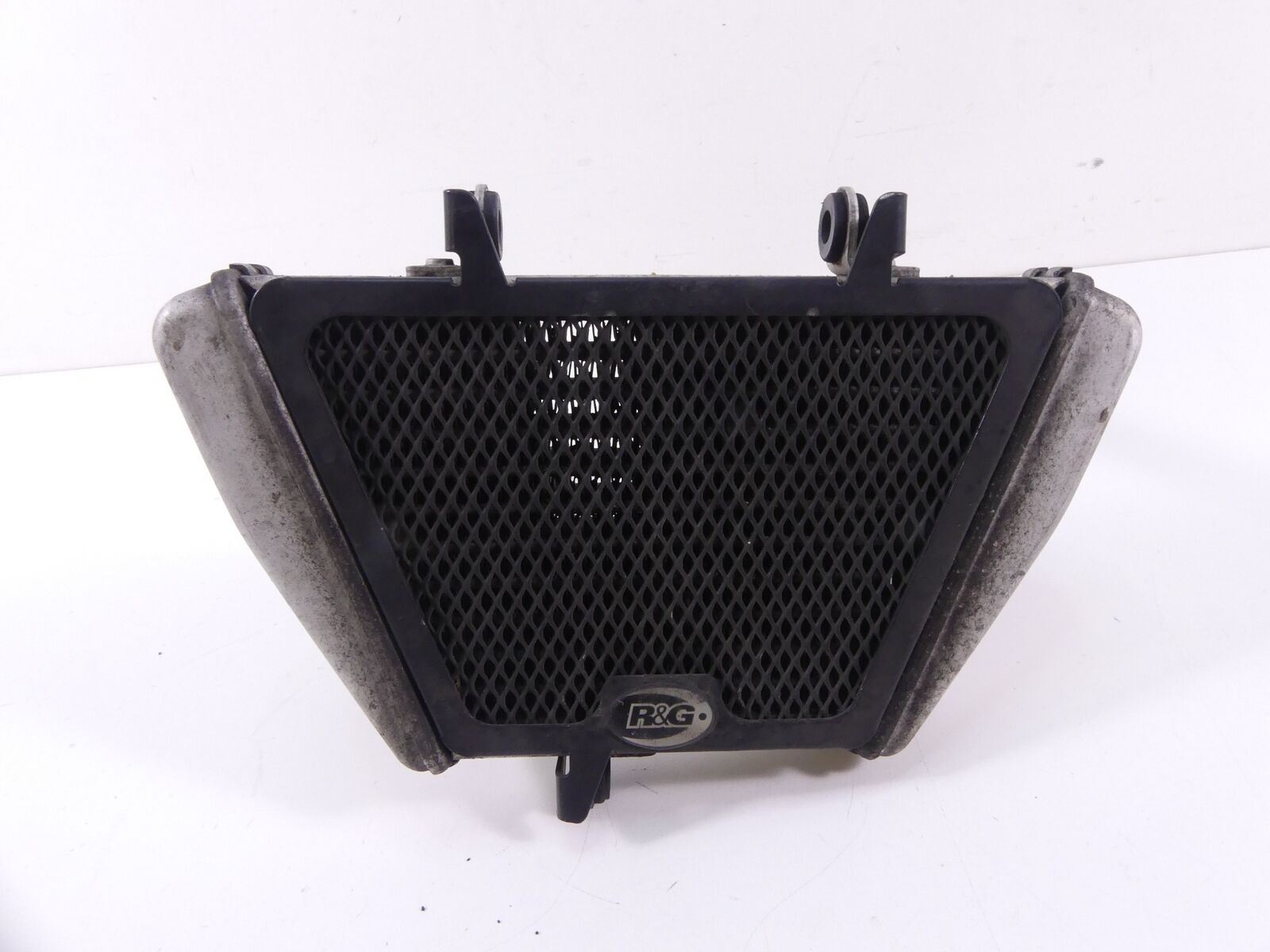 2016 Aprilia RSV 1100 Tuono V4 RR Oil Cooler Radiator Cover & Lines 2B000897 {{ shop.shopifyCountryName }} - Mototech271