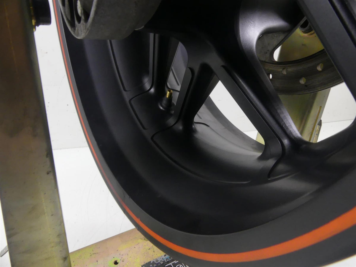 2013 Harley VRSCDX Night Rod Special Straight Rear Wheel Rim 18x8 40900079A {{ shop.shopifyCountryName }} - Mototech271
