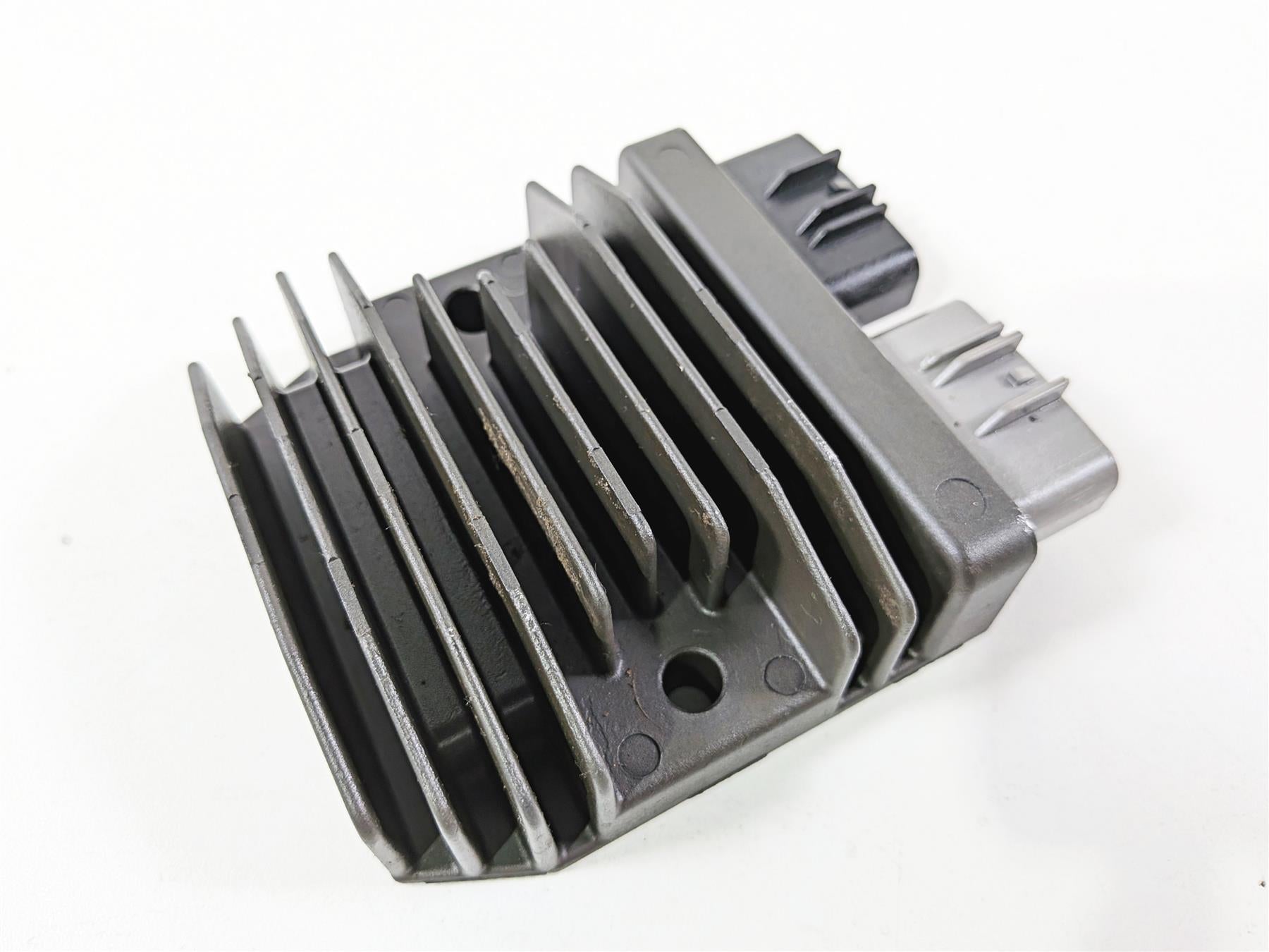 2023 BMW F850GS K81 Rectifier Voltage Regulator FH027AB 12319467618 {{ shop.shopifyCountryName }} - Mototech271