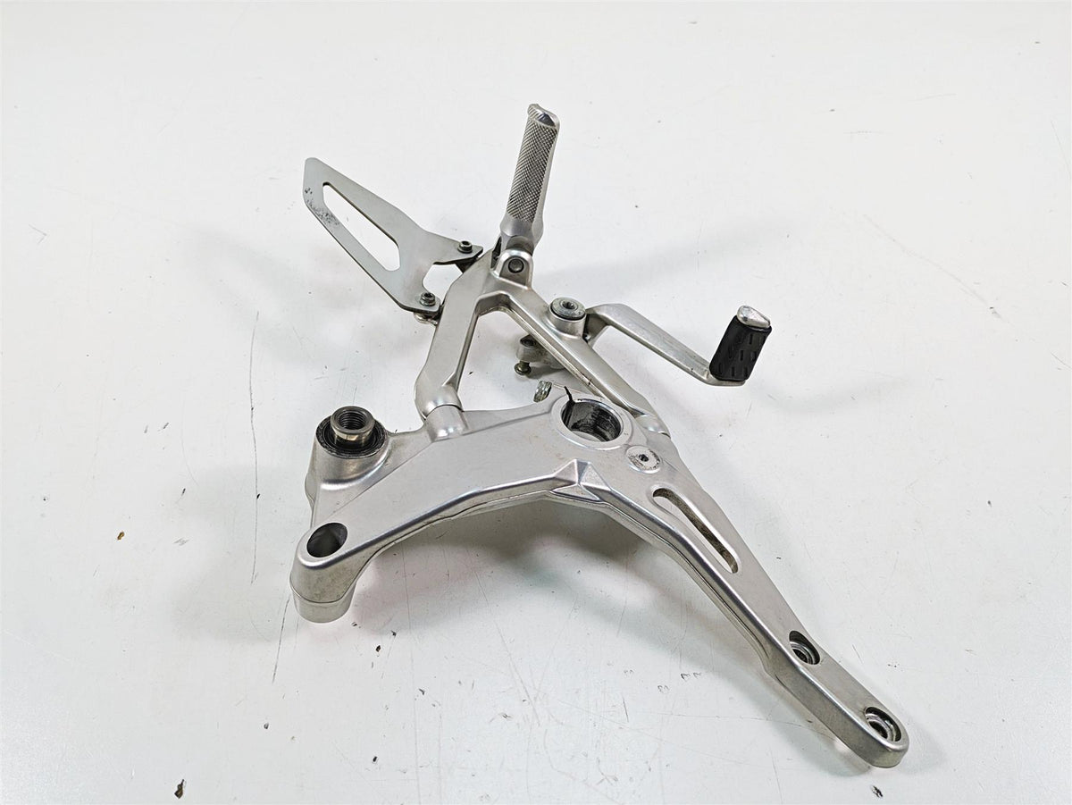 2016 Ducati Panigale 1299 S Left Footpeg Frame Holder & Shifter 82421862AA {{ shop.shopifyCountryName }} - Mototech271