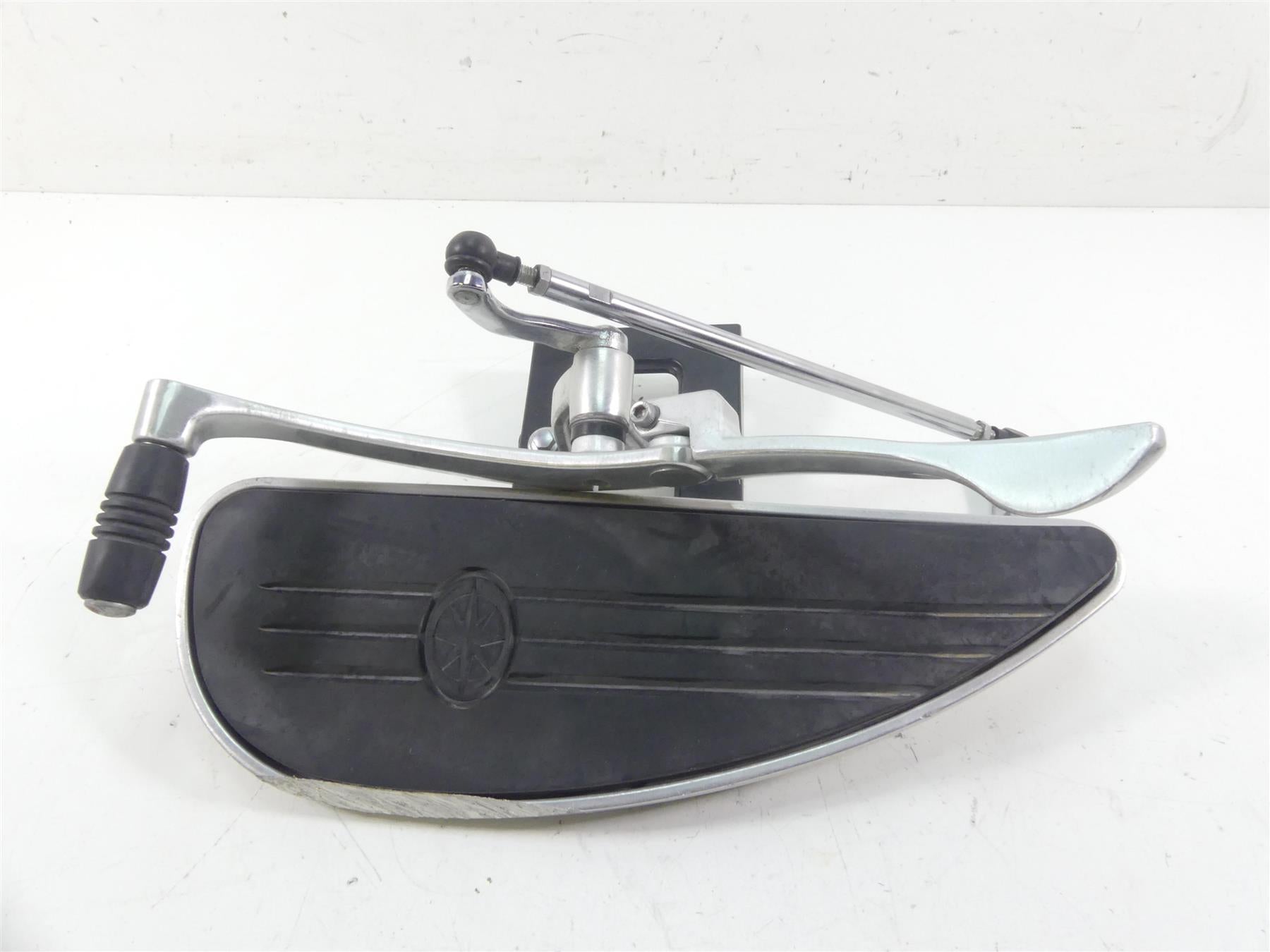 2006 Yamaha Roadliner XV1900 Left Floorboard Shifter Set 1D7-18162-10-00 | Mototech271