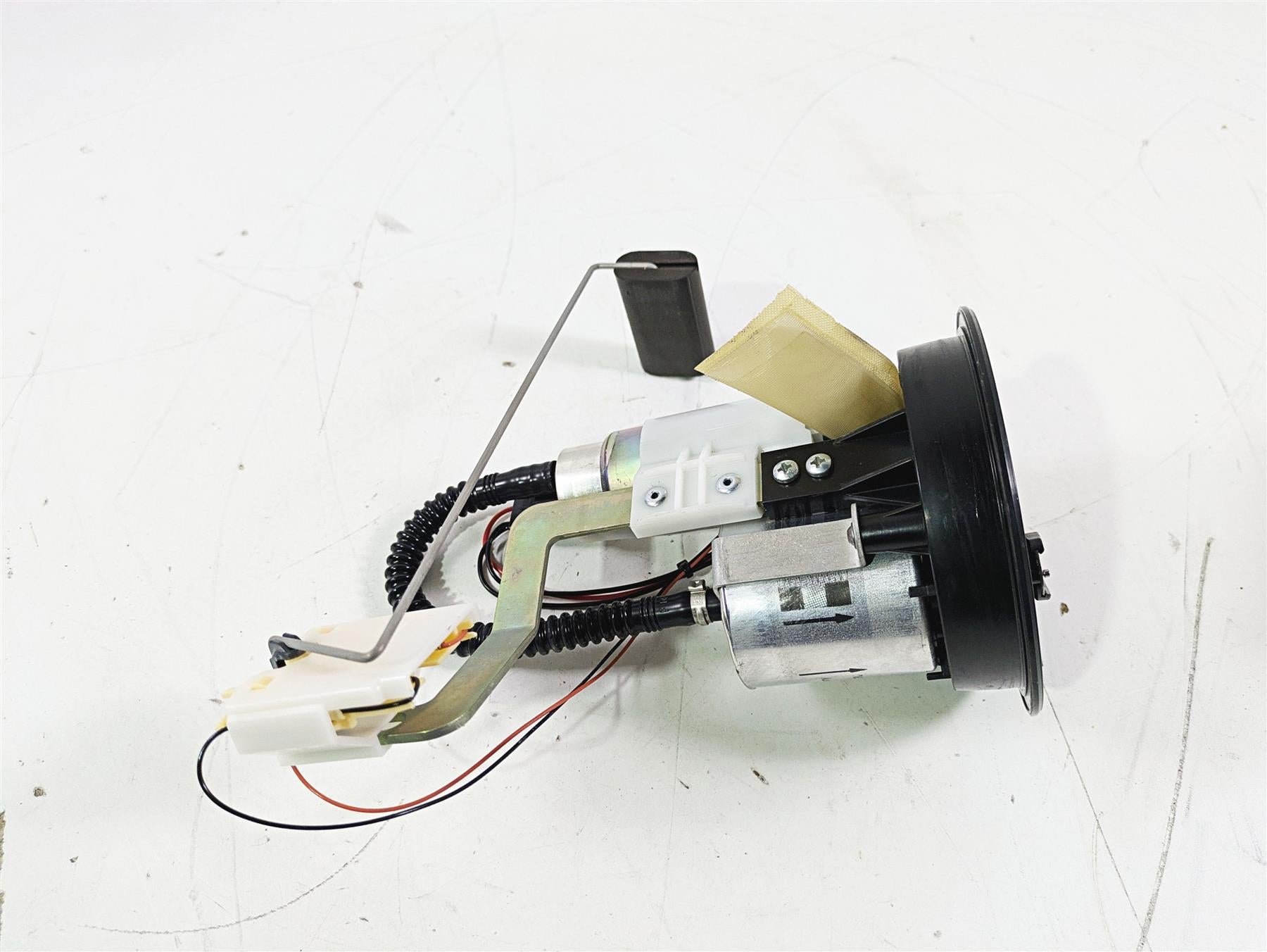 2017 BMW S1000RR K46 Fuel Gas Petrol Pump Assembly 16148563523 16149444766 {{ shop.shopifyCountryName }} - Mototech271