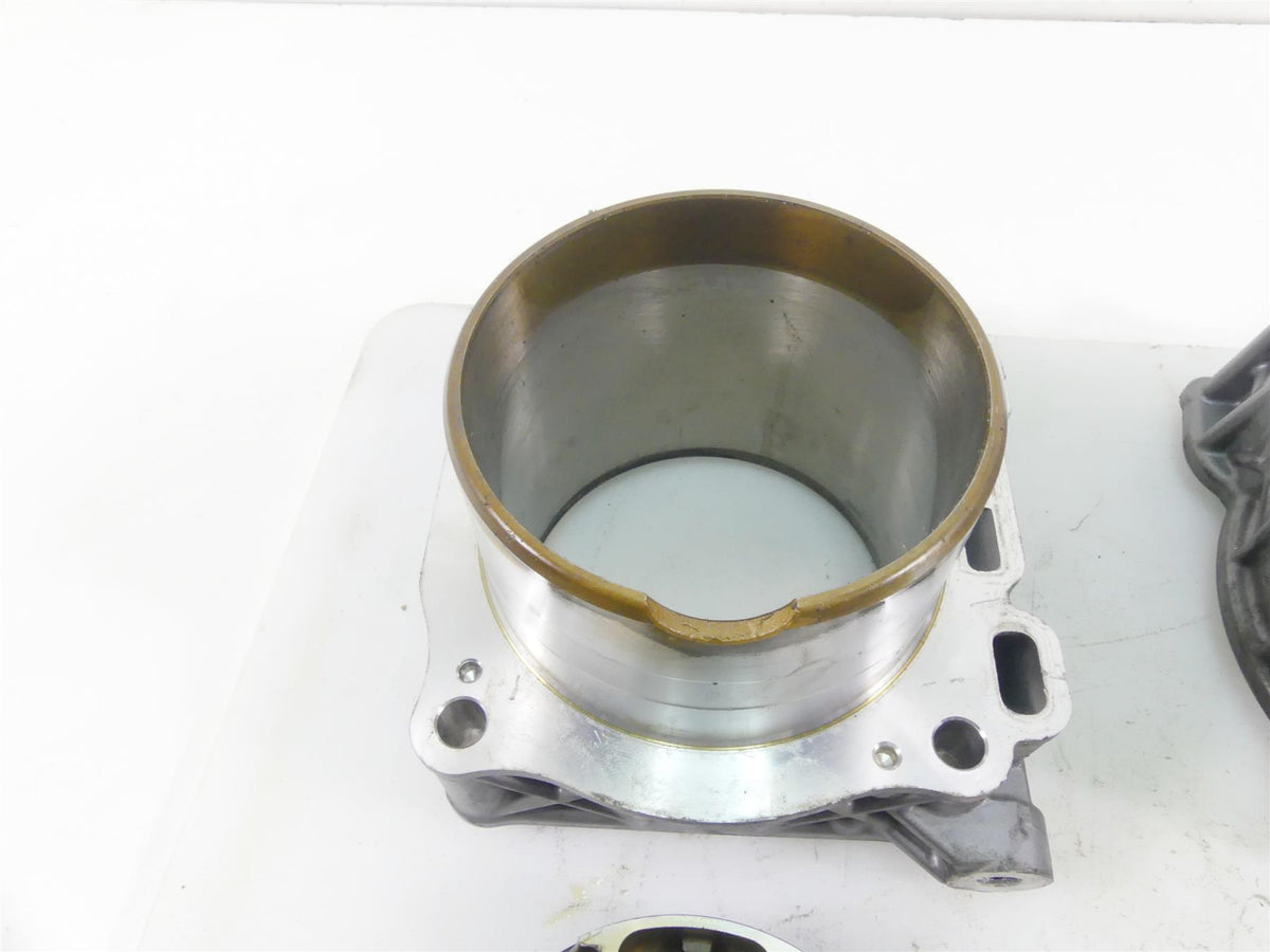 2015 KTM 1290 Adventure Cylinder Jugs Piston Set 6133003820024 {{ shop.shopifyCountryName }} - Mototech271