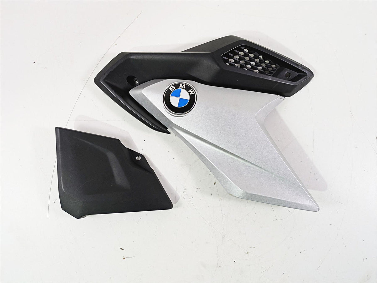 2019 BMW G310GS K02 Right Main Cover Fairing Emblem Set 46638560418 {{ shop.shopifyCountryName }} - Mototech271