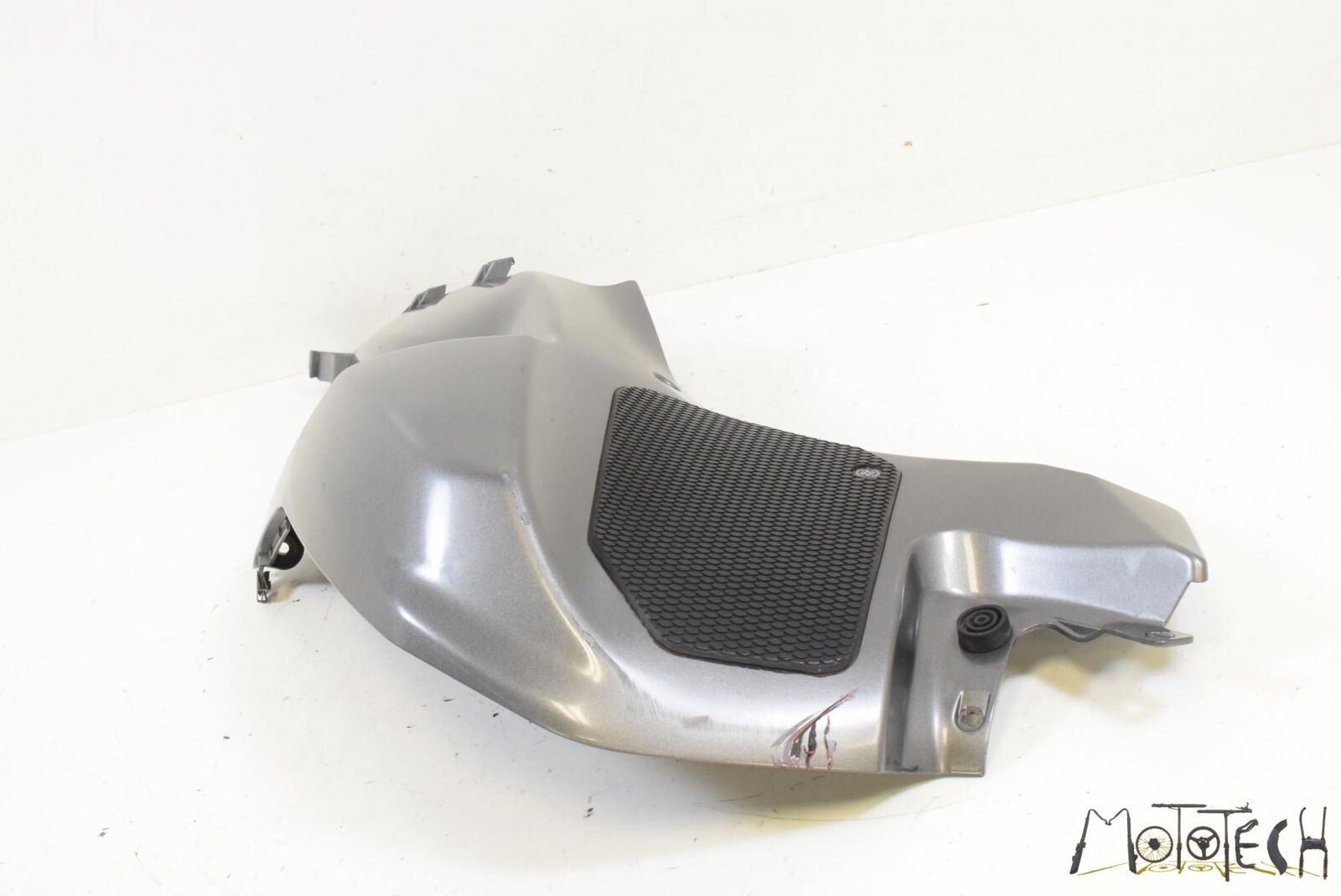 2011 BMW K1300S K1300 S K40 Right Tank Cover Fairing Cowl 46637691730 {{ shop.shopifyCountryName }} - Mototech271