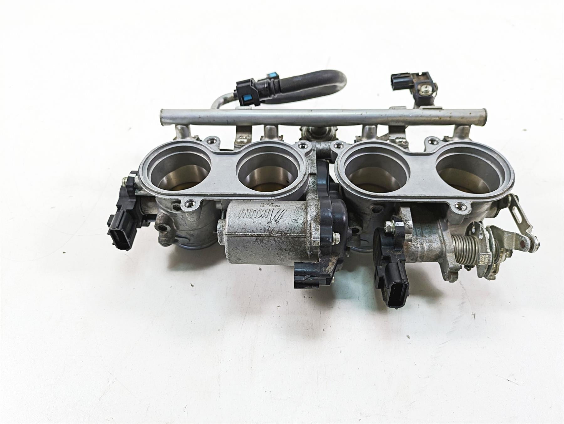 2007 Yamaha R1 YZFR1 Mikuni Throttle Body Bodies & Wiring 4C8-13750-00-00 {{ shop.shopifyCountryName }} - Mototech271