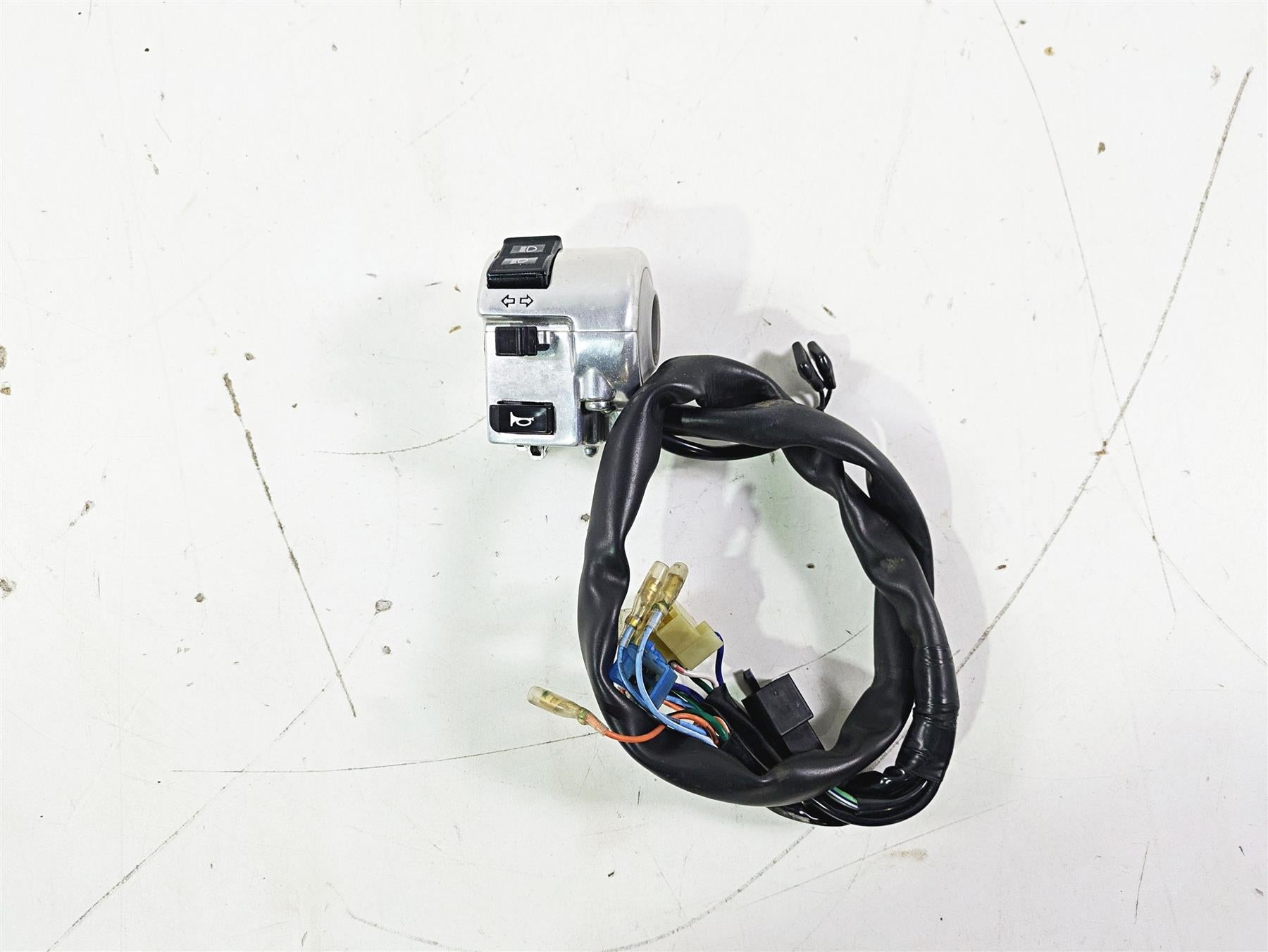 2002 Honda V-Twin VTX1800 C Left Hand Start Stop Control Switch 35020-MCH-000 {{ shop.shopifyCountryName }} - Mototech271