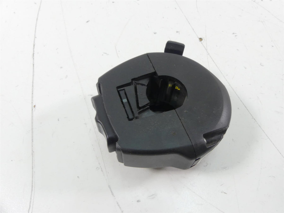 2019 Indian Motorcycle Co. FTR1200 Right Hand Start Kill Control Switch 2414355 {{ shop.shopifyCountryName }} - Mototech271