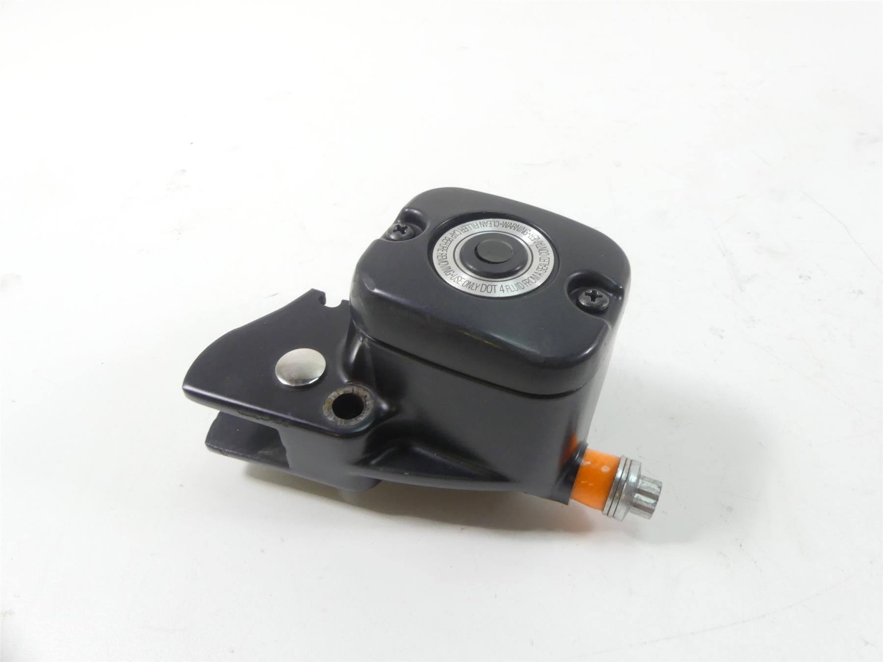 2016 Harley FXDLS Dyna Low Rider Front 11/16 Brake Master Cylinder 41700456