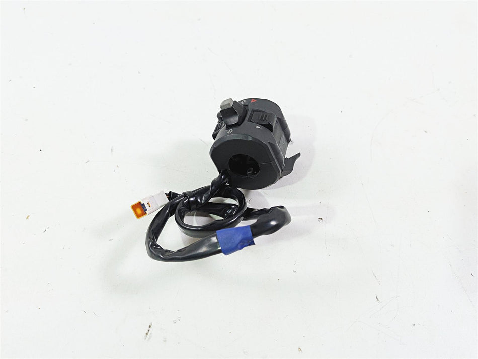 2016 Ducati Monster 1200 S Left Hand Control Switch Horn Blinker 65110141A {{ shop.shopifyCountryName }} - Mototech271