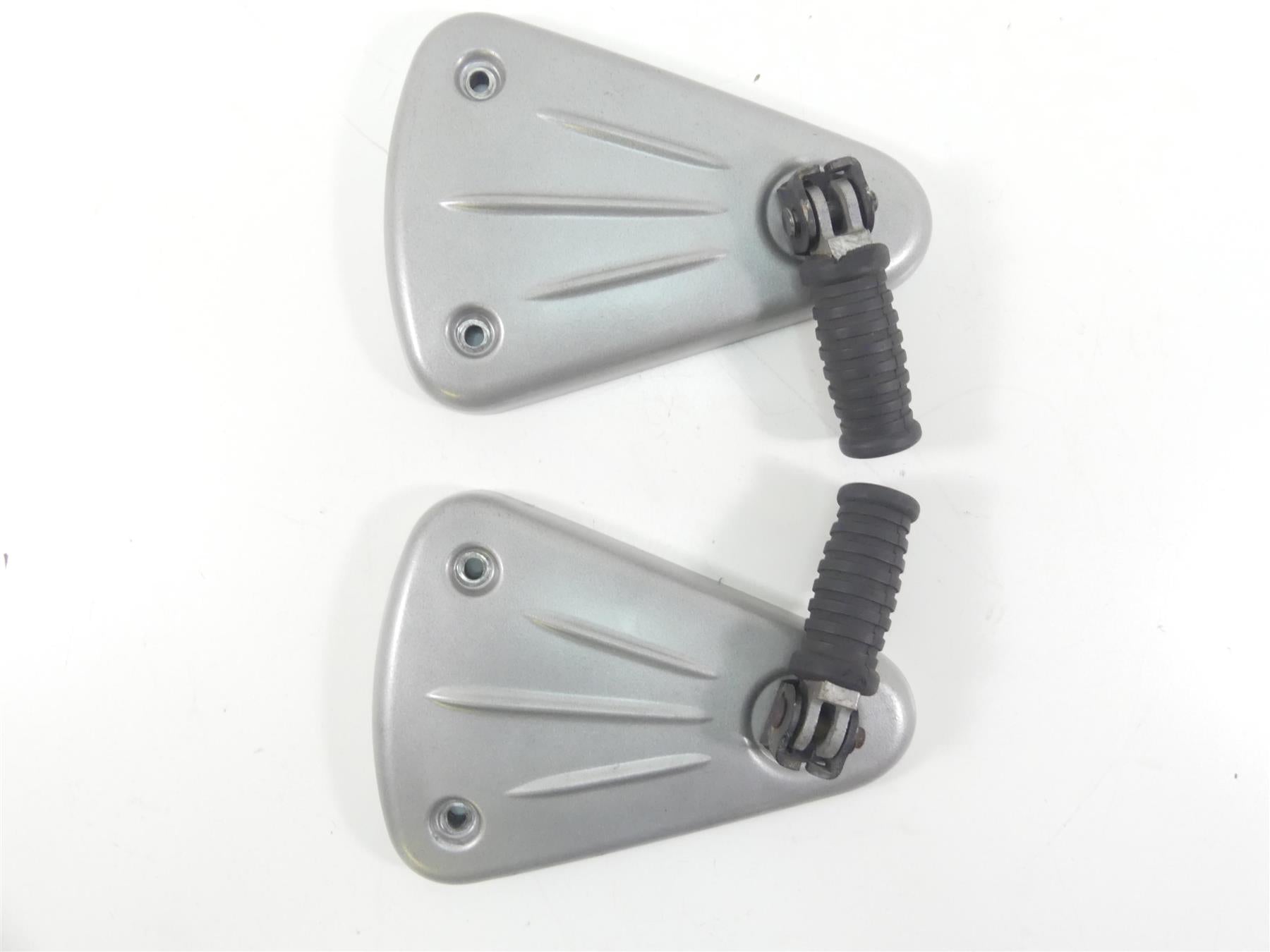 2002 Triumph Bonneville America Rear Passenger Footpeg Foot Peg Set T2081040 {{ shop.shopifyCountryName }} - Mototech271
