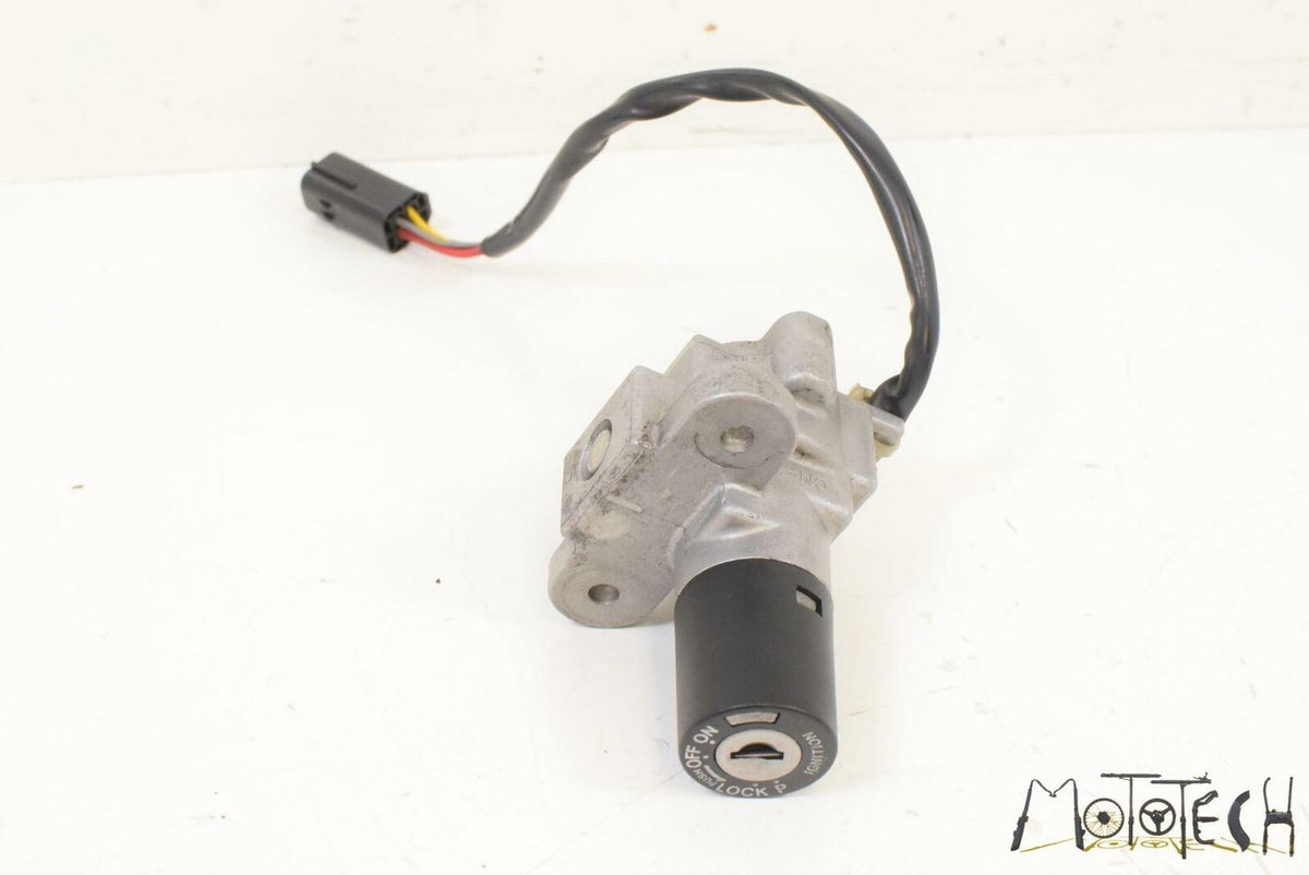 2007 Ducati 1098 S Ignition Switch NO KEY 65240061A {{ shop.shopifyCountryName }} - Mototech271