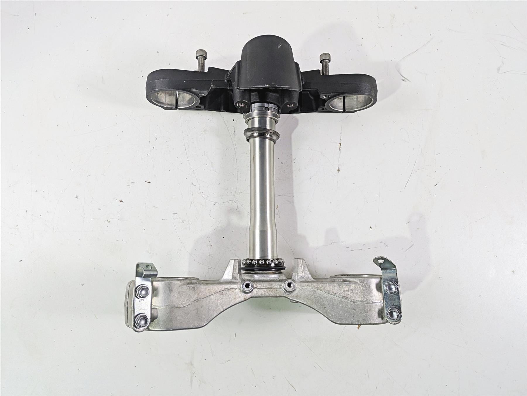 2023 Kawasaki ZX1400 ZX14R Ninja Upper Lower Triple Tree Set 44037-0039 {{ shop.shopifyCountryName }} - Mototech271