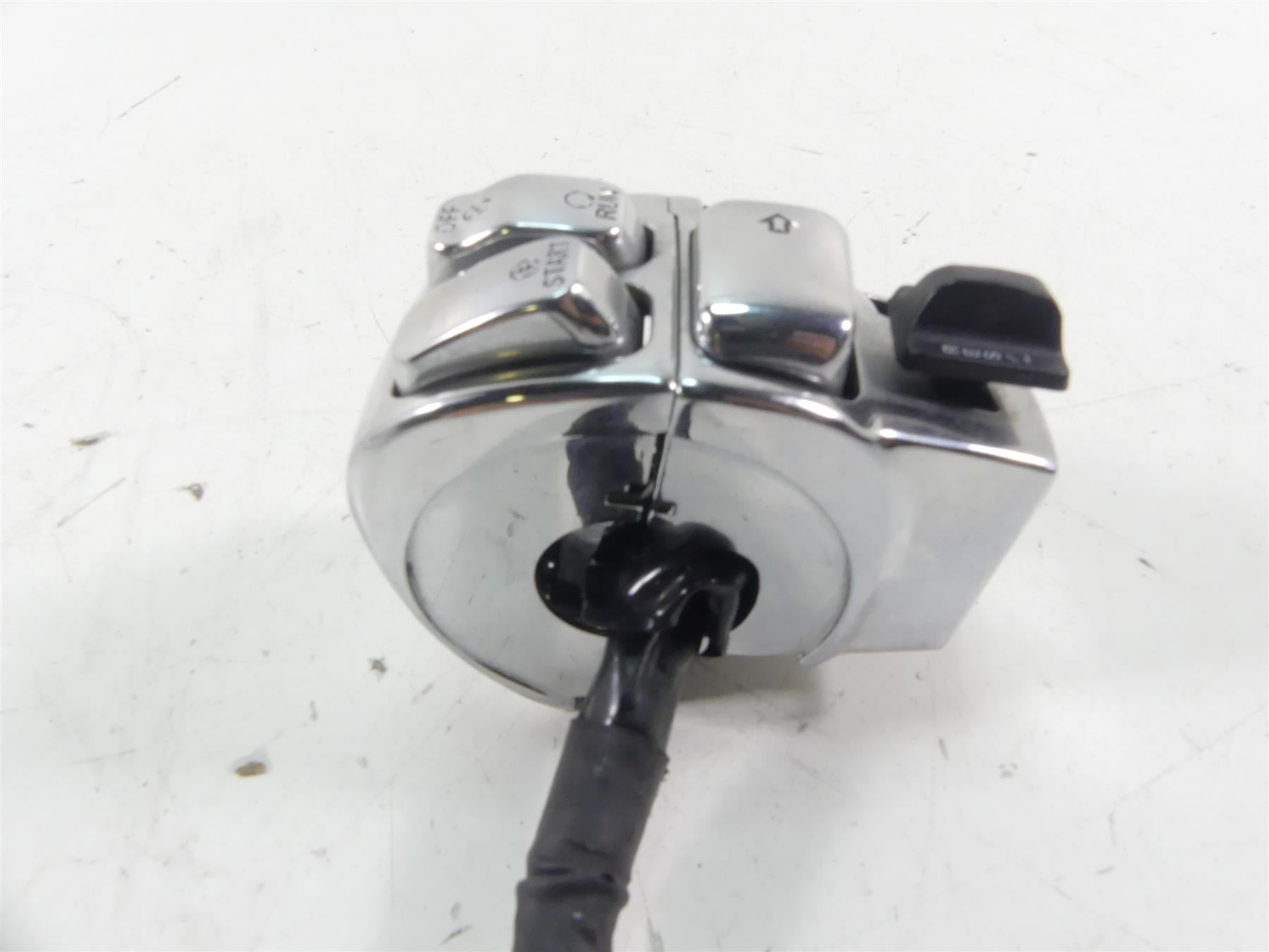 2013 Harley Touring FLHX Street Glide Right Cruise Control Switch -Read 71684-06 {{ shop.shopifyCountryName }} - Mototech271