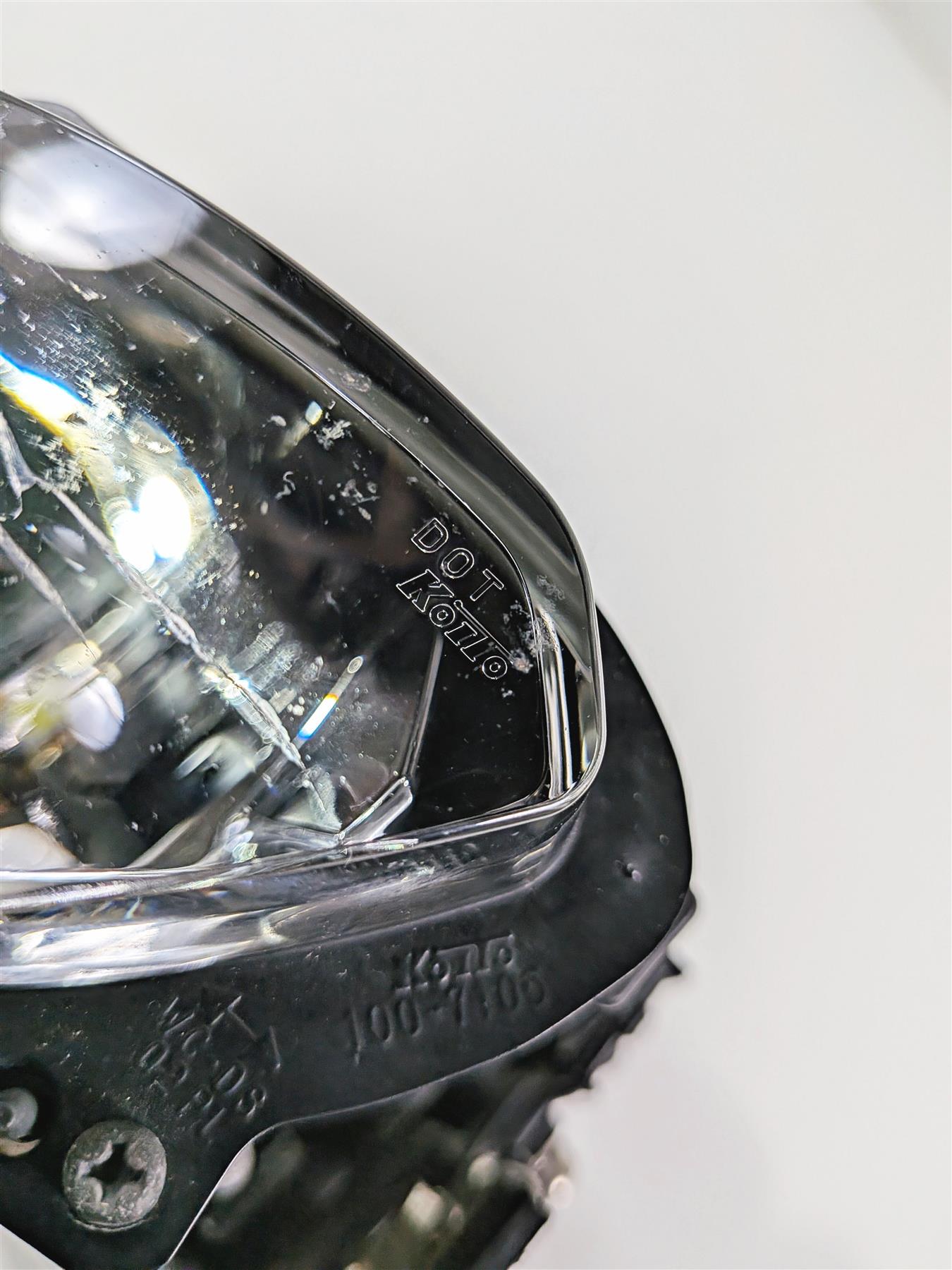2022 Yamaha YZF R1 R1M RN65 Headlight Head Light Lamp Scratched B3L-84300-00-00-Mototech271