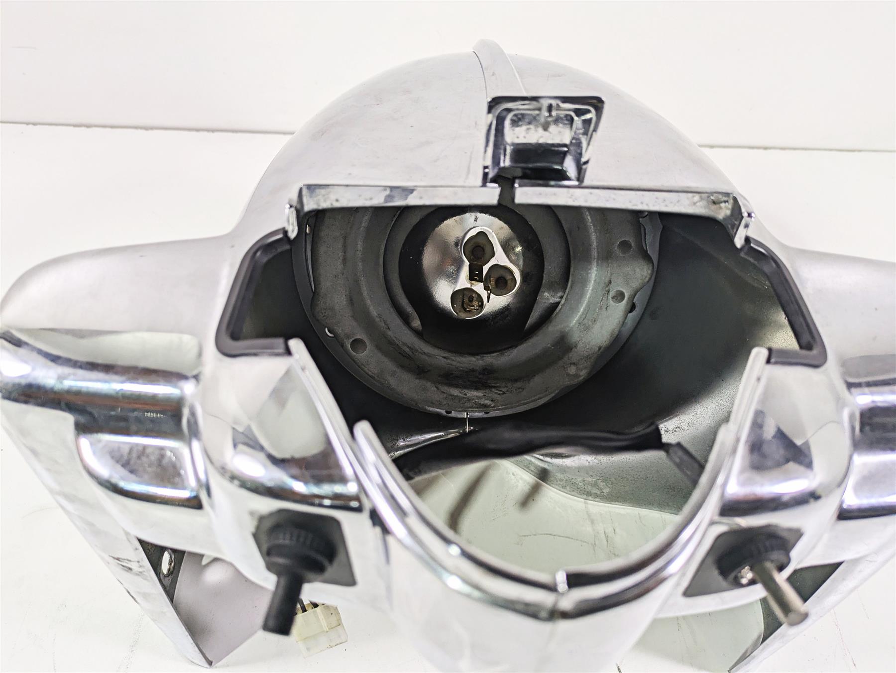 2005 Harley Touring FLHRI Road King Headlight Nacelle Lamp Covers 67674-03B {{ shop.shopifyCountryName }} - Mototech271