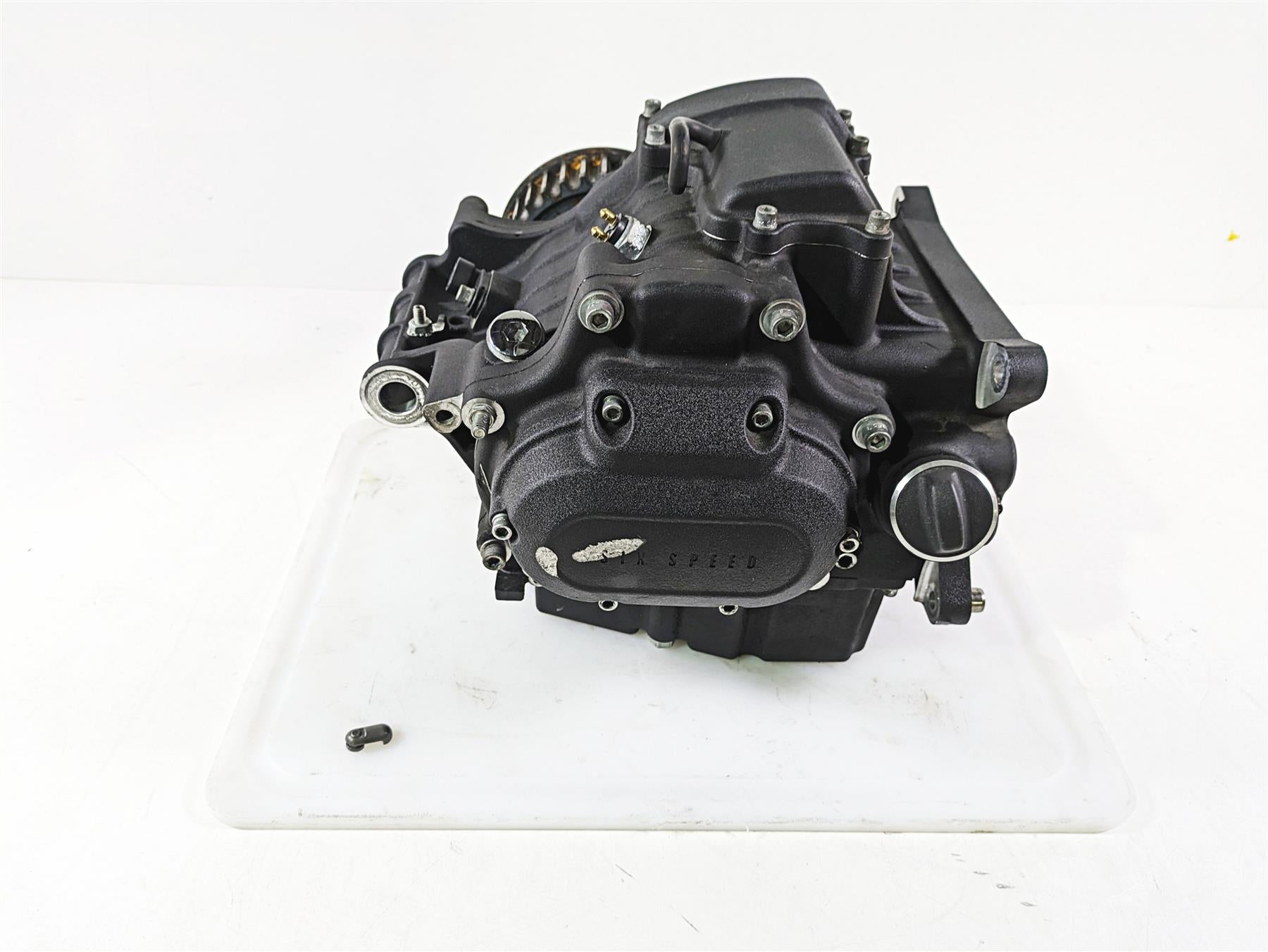 2017 Harley Dyna FXDB Street Bob Transmission Gear Box 6 Speed 25K 33083-10A {{ shop.shopifyCountryName }} - Mototech271