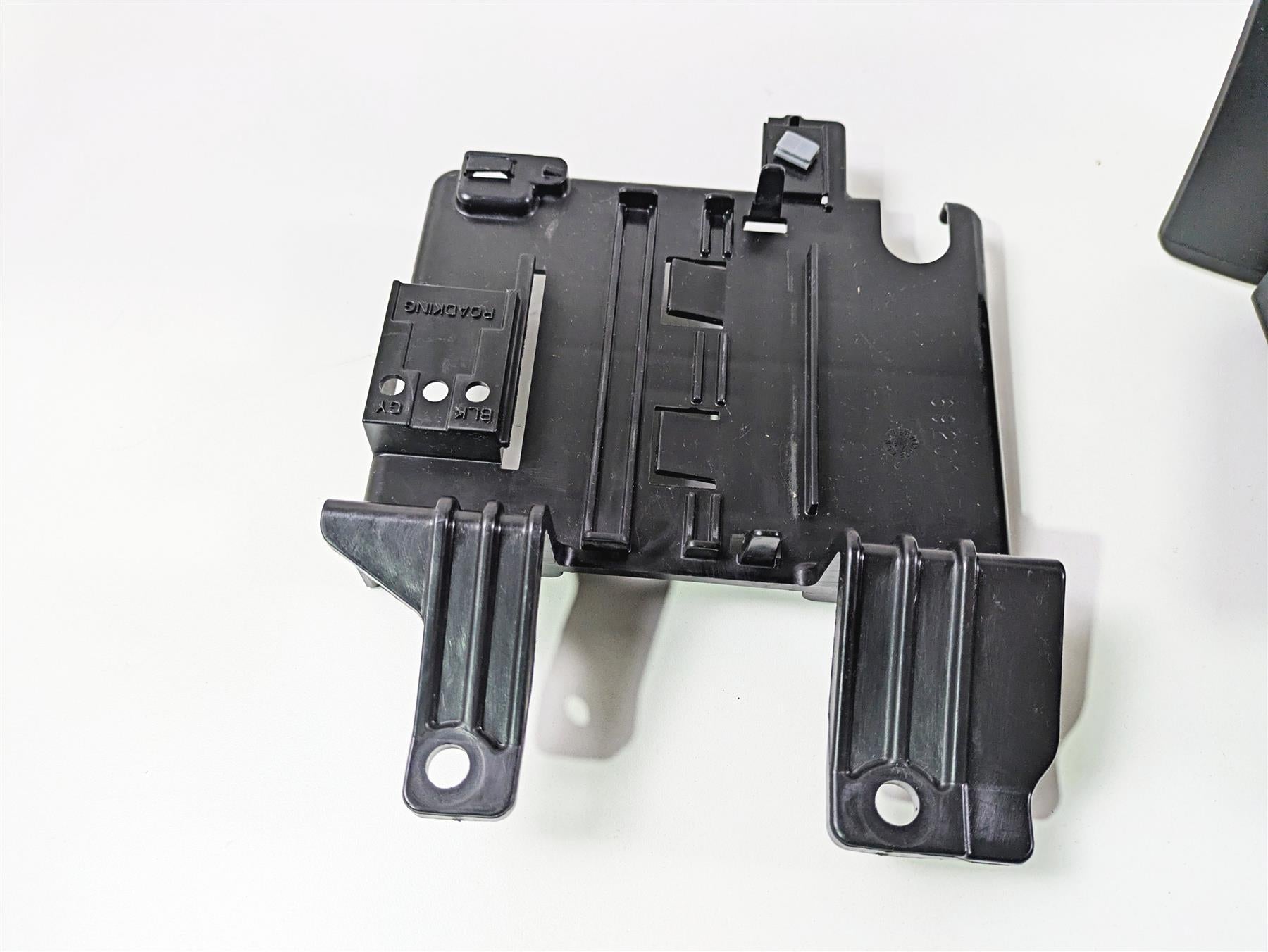2016 Harley Touring FLHR Road King Battery & Electrical Holder Set 66000010A {{ shop.shopifyCountryName }} - Mototech271