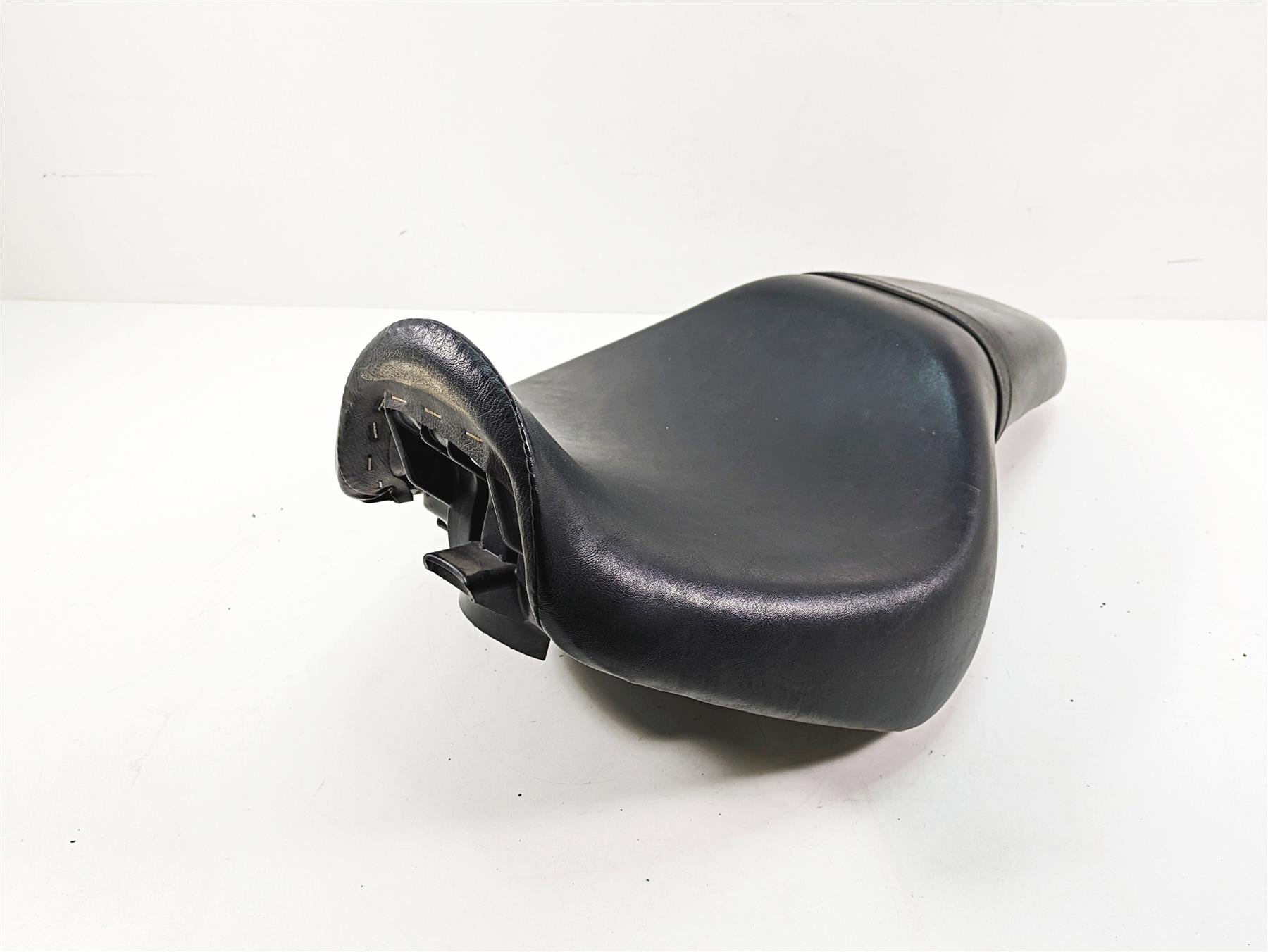 2006 Honda VT1100 C2 Shadow Duo Seat Saddle 77200-MCK-A30 {{ shop.shopifyCountryName }} - Mototech271