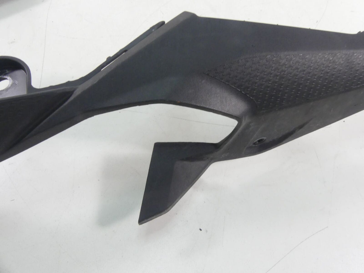 2018 BMW S1000XR K49 Rear Tail Side Fairing Cover Set 46627717027 46627717028 {{ shop.shopifyCountryName }} - Mototech271
