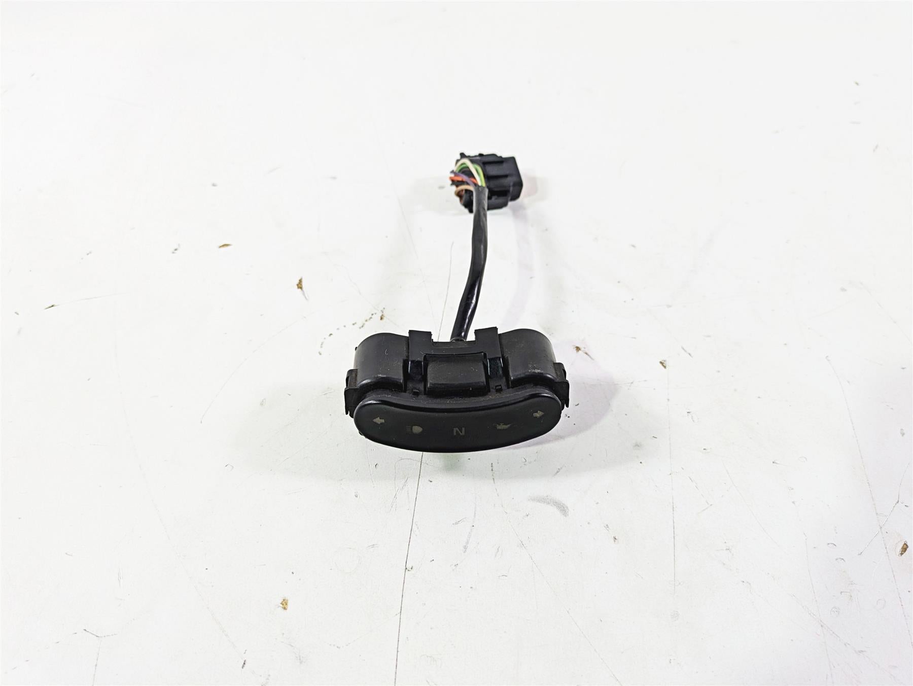 2003 Harley Softail FXSTDI Deuce 100th Indicator Instrument Lights 68892-00A {{ shop.shopifyCountryName }} - Mototech271