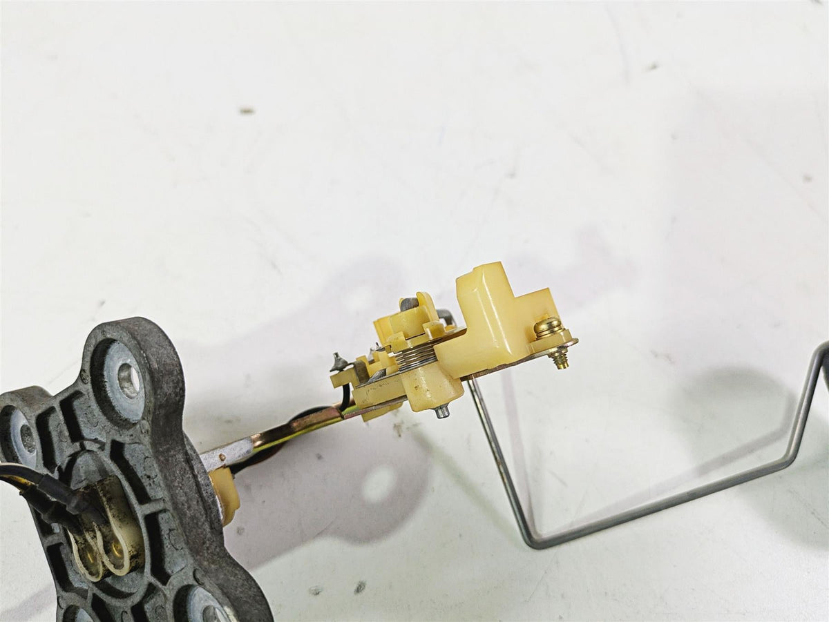 2003 Suzuki GSF1200 Bandit Fuel Level Sending Unit - Tested 34810-31F01 {{ shop.shopifyCountryName }} - Mototech271