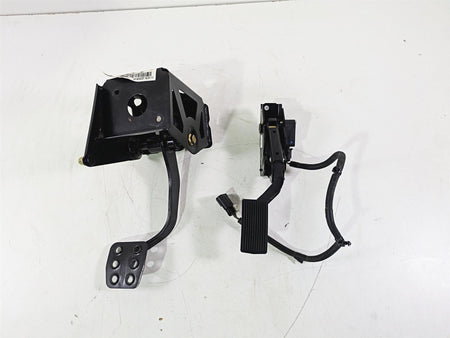 2018 Can Am Maverick X3 XRC Turbo R Foot Brake Accelerate Pedal Set 707001803 {{ shop.shopifyCountryName }} - Mototech271