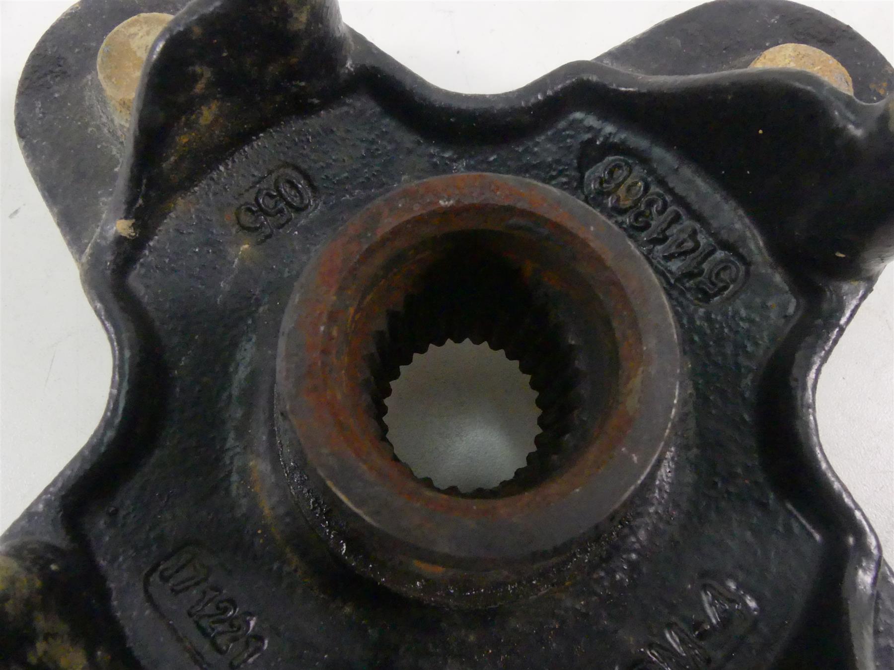2018 Polaris RZR S 900 Front Left Side Wheel Rim Hub 5141366 {{ shop.shopifyCountryName }} - Mototech271