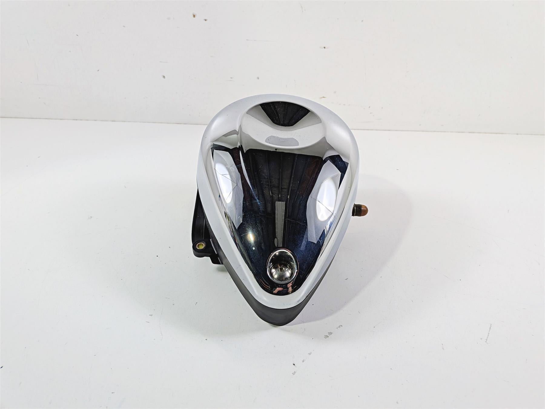 2005 Suzuki VZ800 M50 Boulevard Air Cleaner Case & Chrome Cover 13701-39G01 {{ shop.shopifyCountryName }} - Mototech271