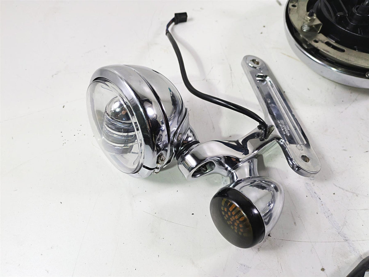 2007 Harley Touring FLHTCU SE CVO E-Glide Led Headlight Spot Light Set 69560-06 {{ shop.shopifyCountryName }} - Mototech271