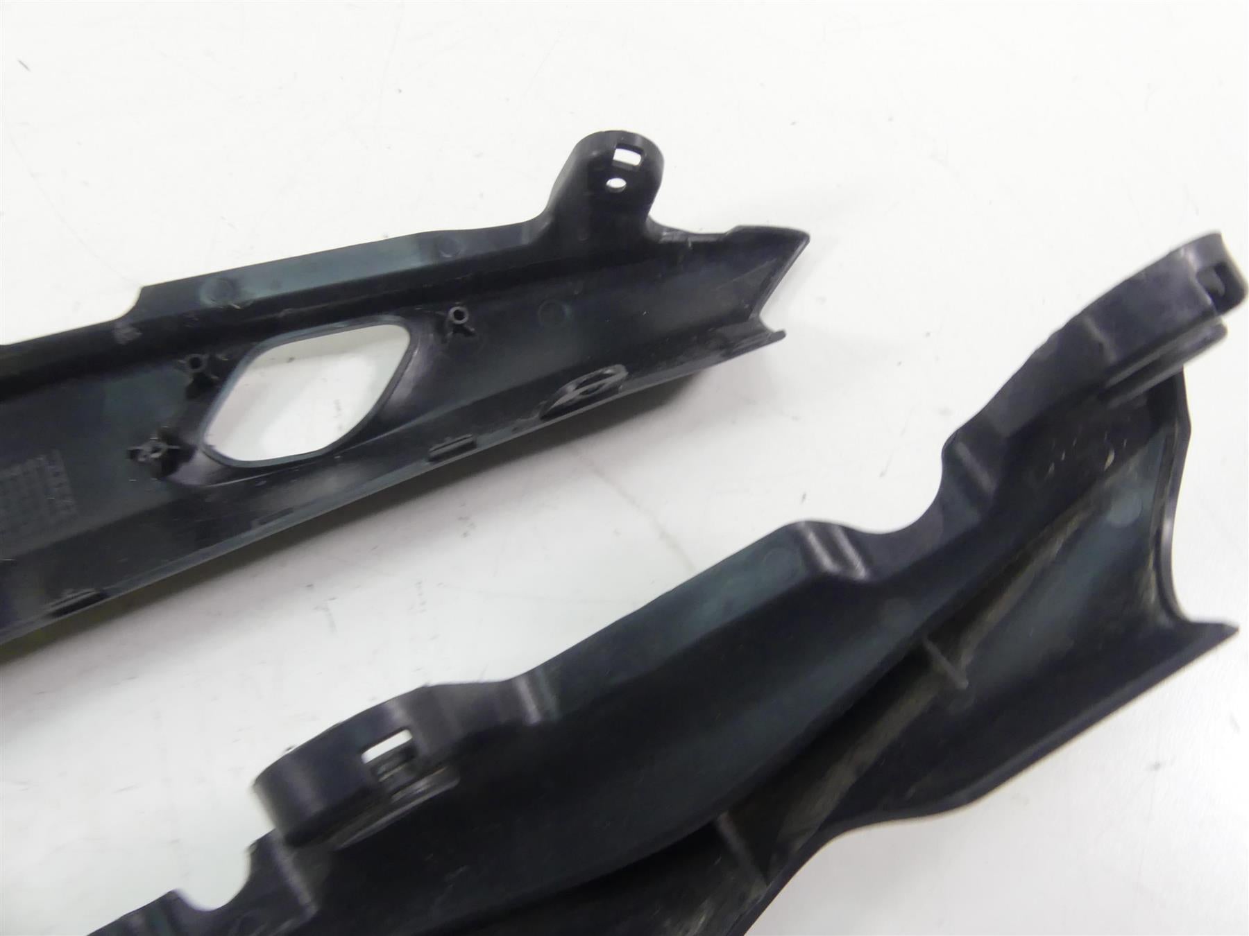 2022 Yamaha MT09 FZ09 Rear Tail Side Cover Fairing Set B7N-21711-00-00 {{ shop.shopifyCountryName }} - Mototech271