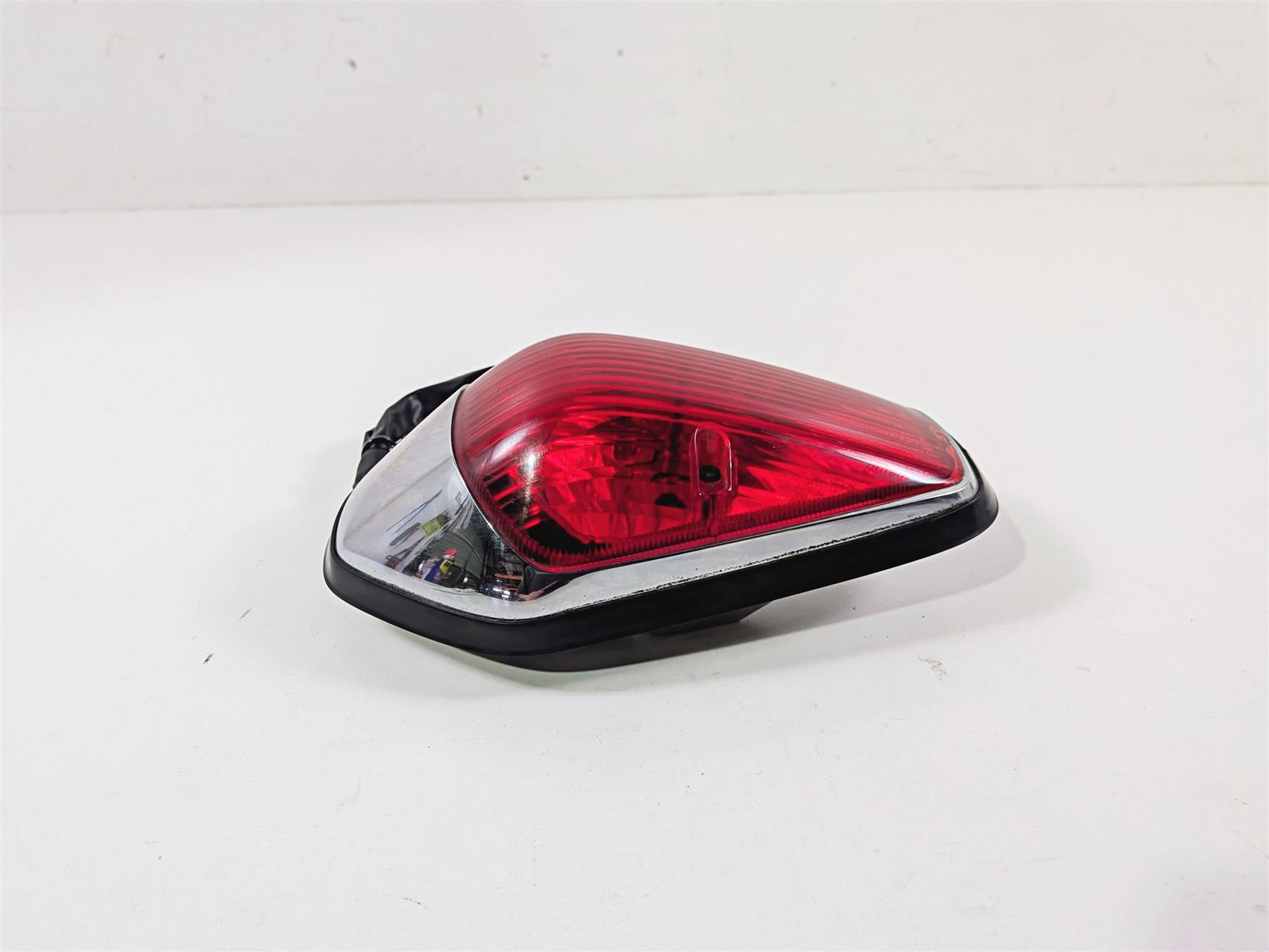 2003 Honda V-Twin VTX1800 C Taillight Tail Light Lamp - Read 33701-MCH-672 {{ shop.shopifyCountryName }} - Mototech271