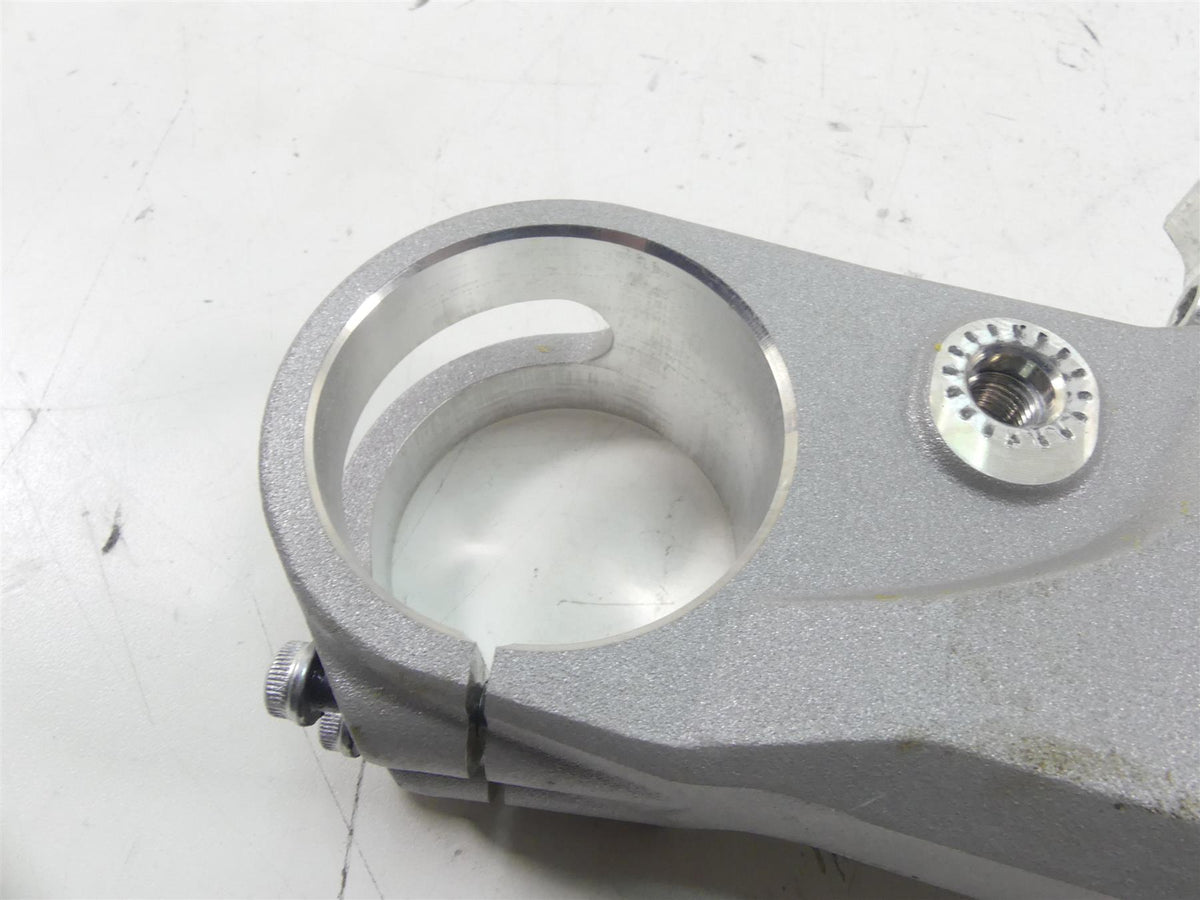 2020 Ducati Multistrada 1260 Enduro Upper Triple Tree Steering Clamp 34111681AA {{ shop.shopifyCountryName }} - Mototech271