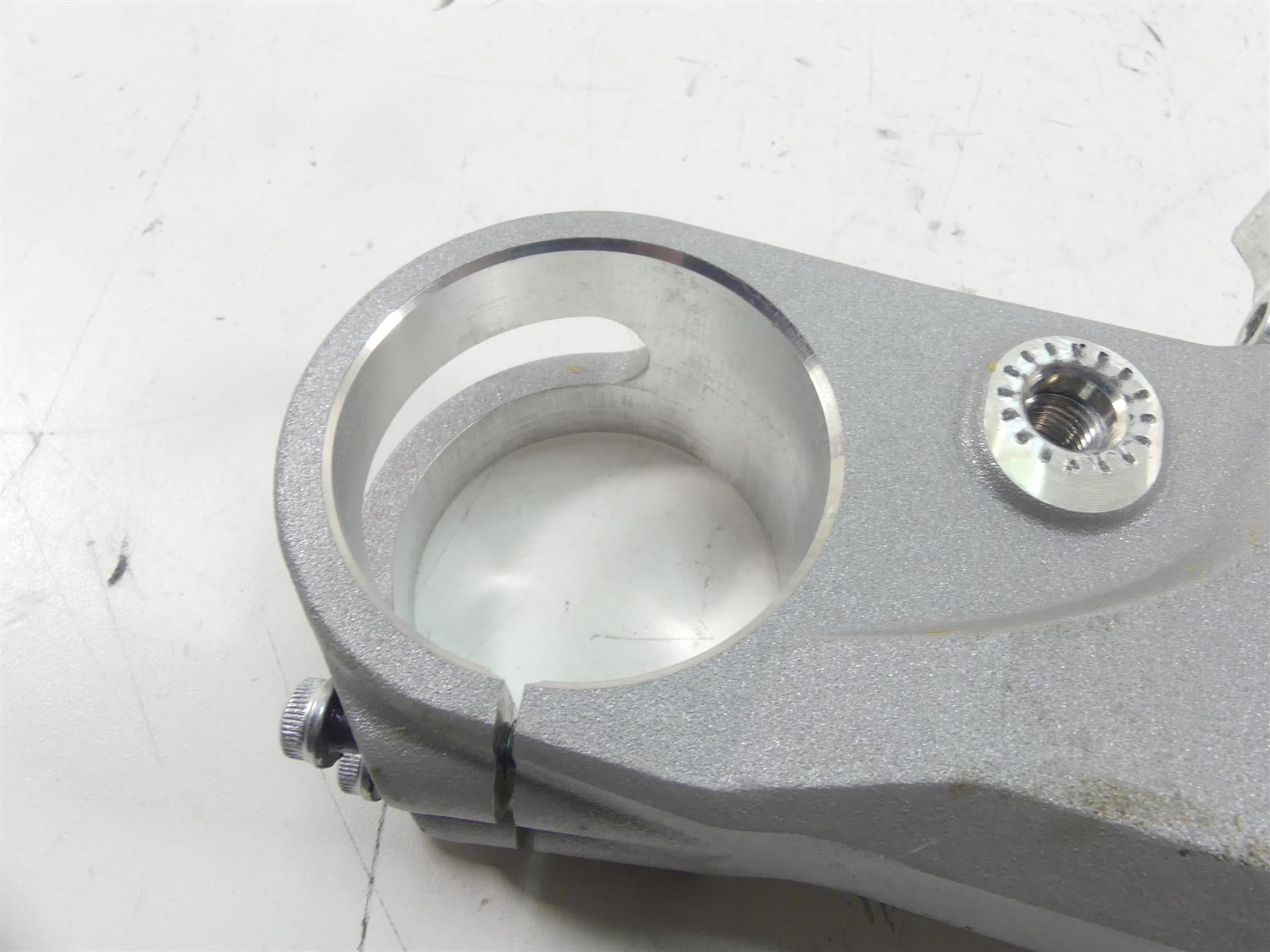 2020 Ducati Multistrada 1260 Enduro Upper Triple Tree Steering Clamp 34111681AA {{ shop.shopifyCountryName }} - Mototech271