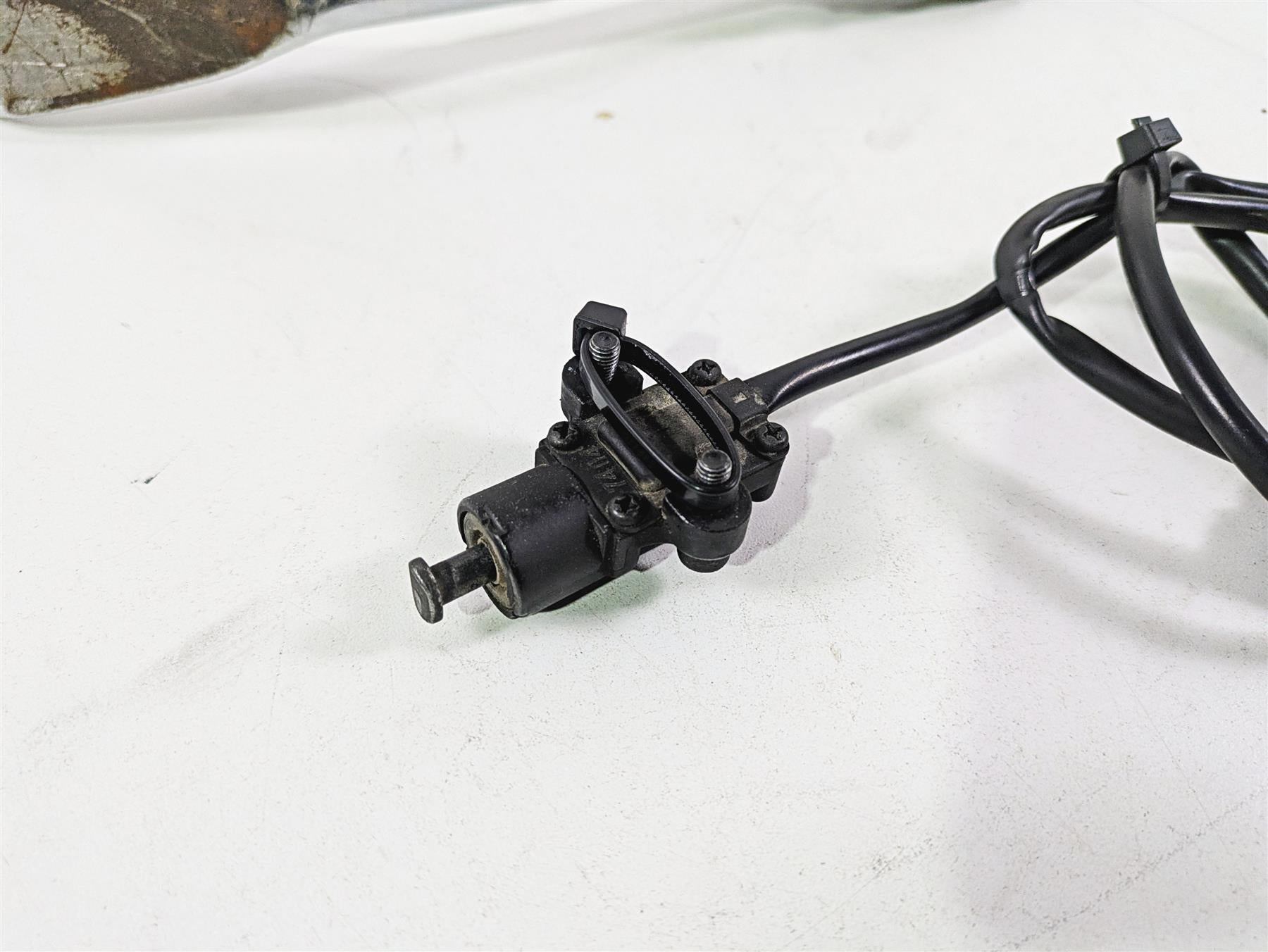 2017 Indian Chieftain Limited Side Chrome Kickstand Kick Stand & Switch 5139983 {{ shop.shopifyCountryName }} - Mototech271