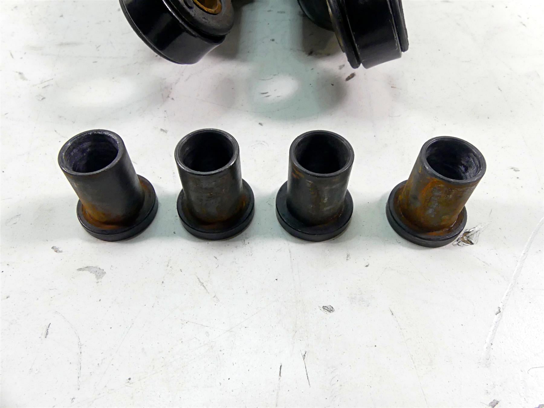 2002 Harley Touring FLHTC Rear 13" Progressive Suspension Shock Set 412-4020 {{ shop.shopifyCountryName }} - Mototech271