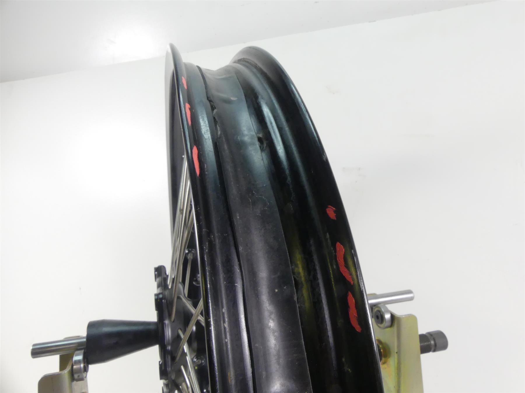 2017 BMW F800GS K72 Front Wheel Rim 21x2.15 -Read 36318564176 {{ shop.shopifyCountryName }} - Mototech271